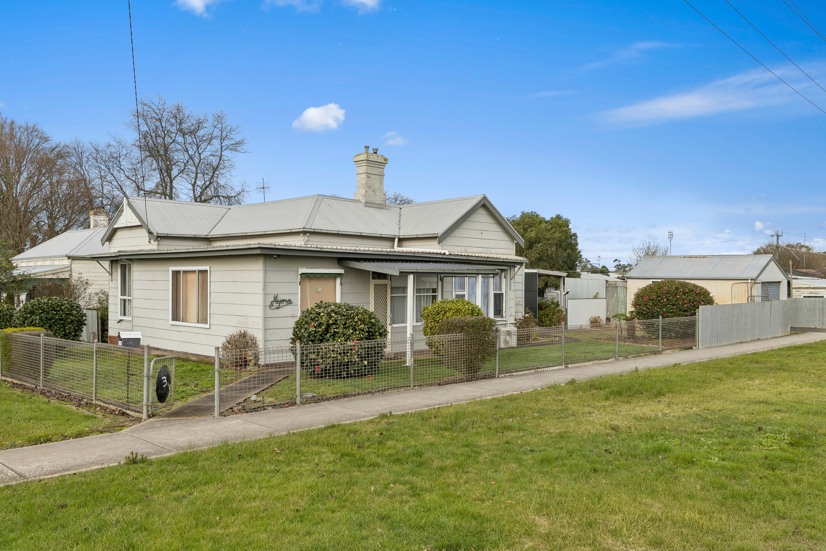 39 Parrott Street, Cobden, VIC 3266