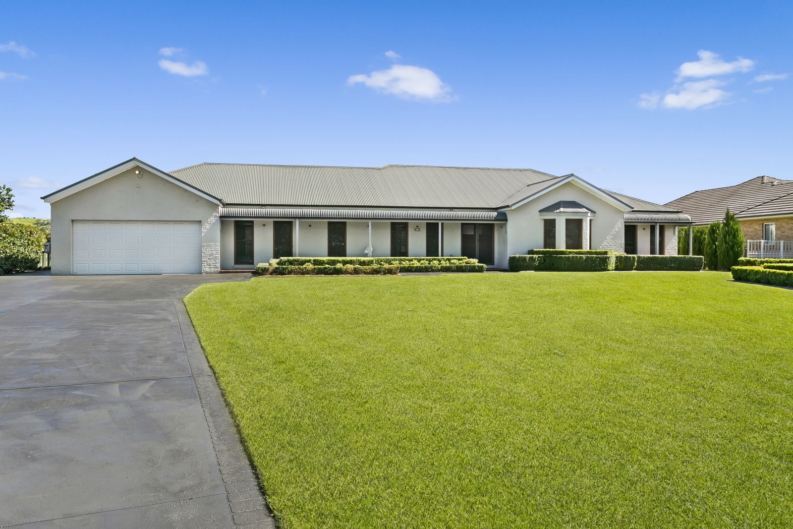 7 Davies Place, Picton NSW 2571