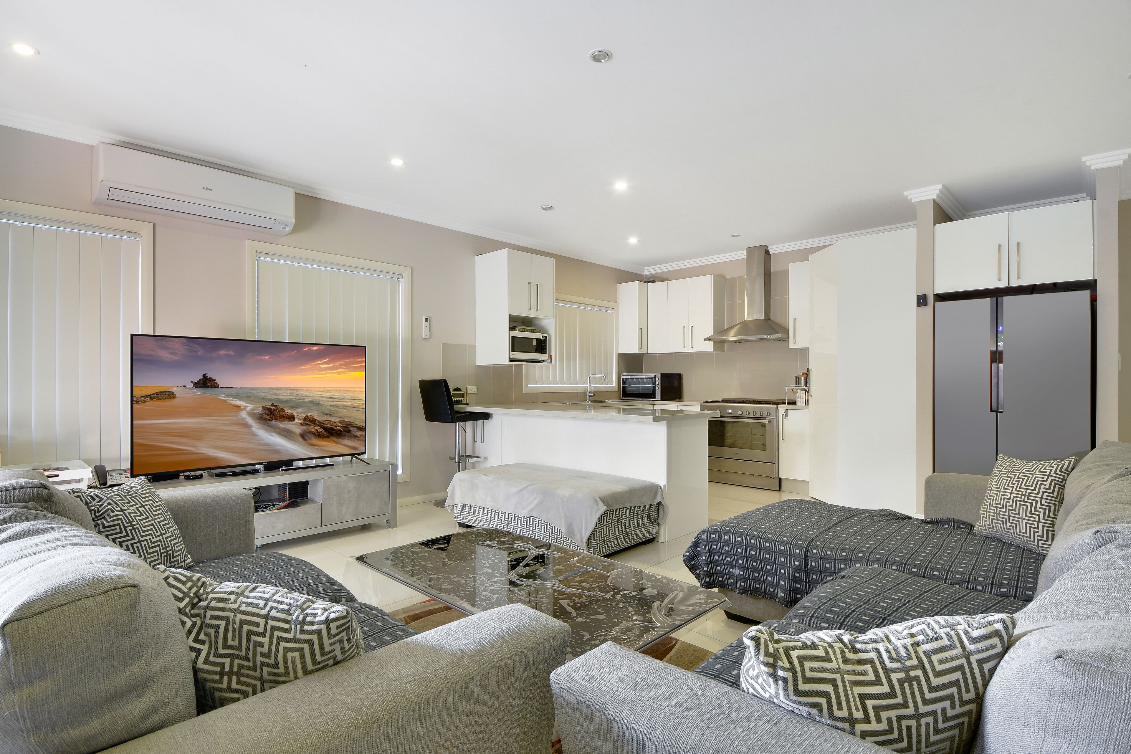 28 Mortimer Street, Minto, NSW 2566