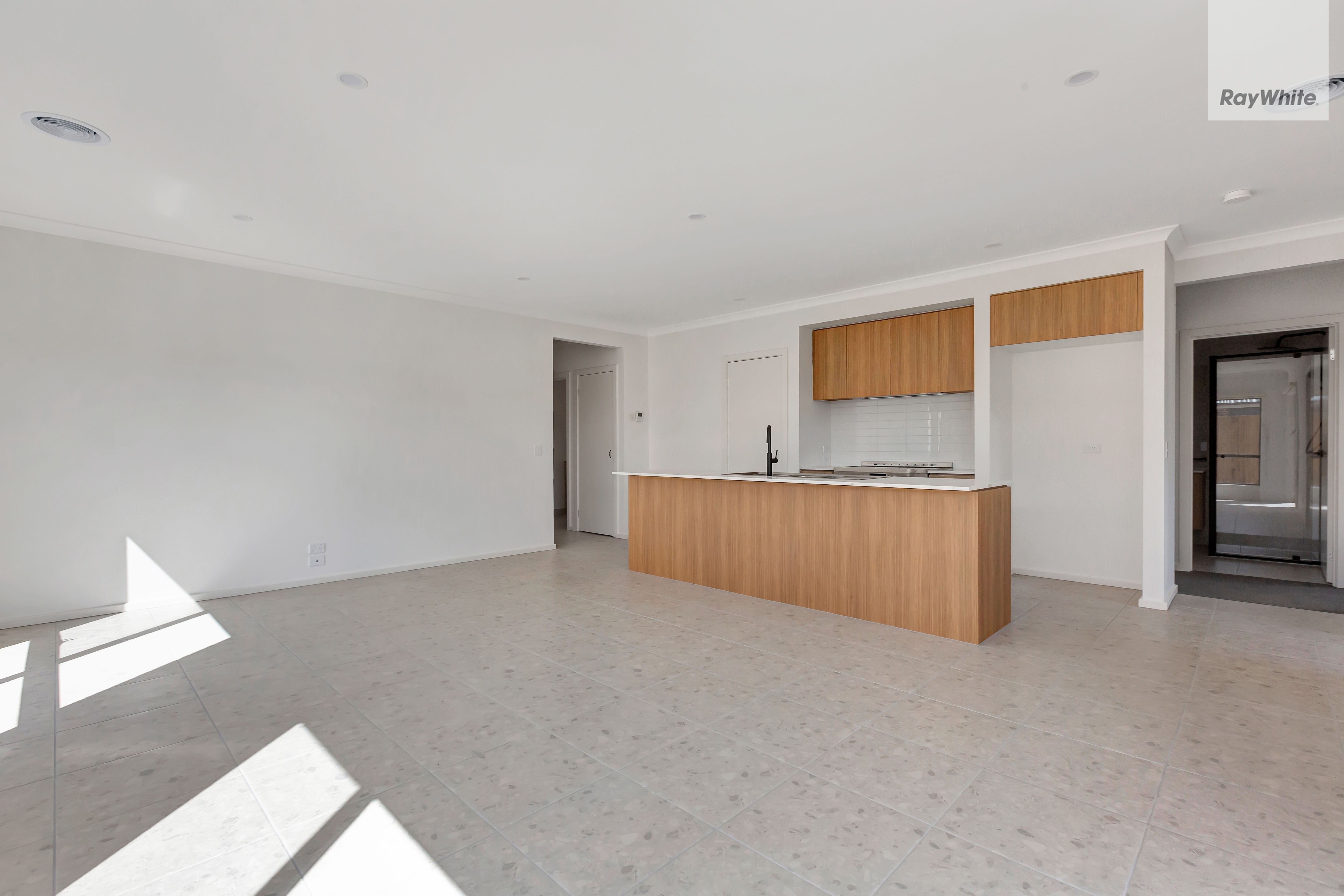 16 Hammer Street — photo 5 of 12