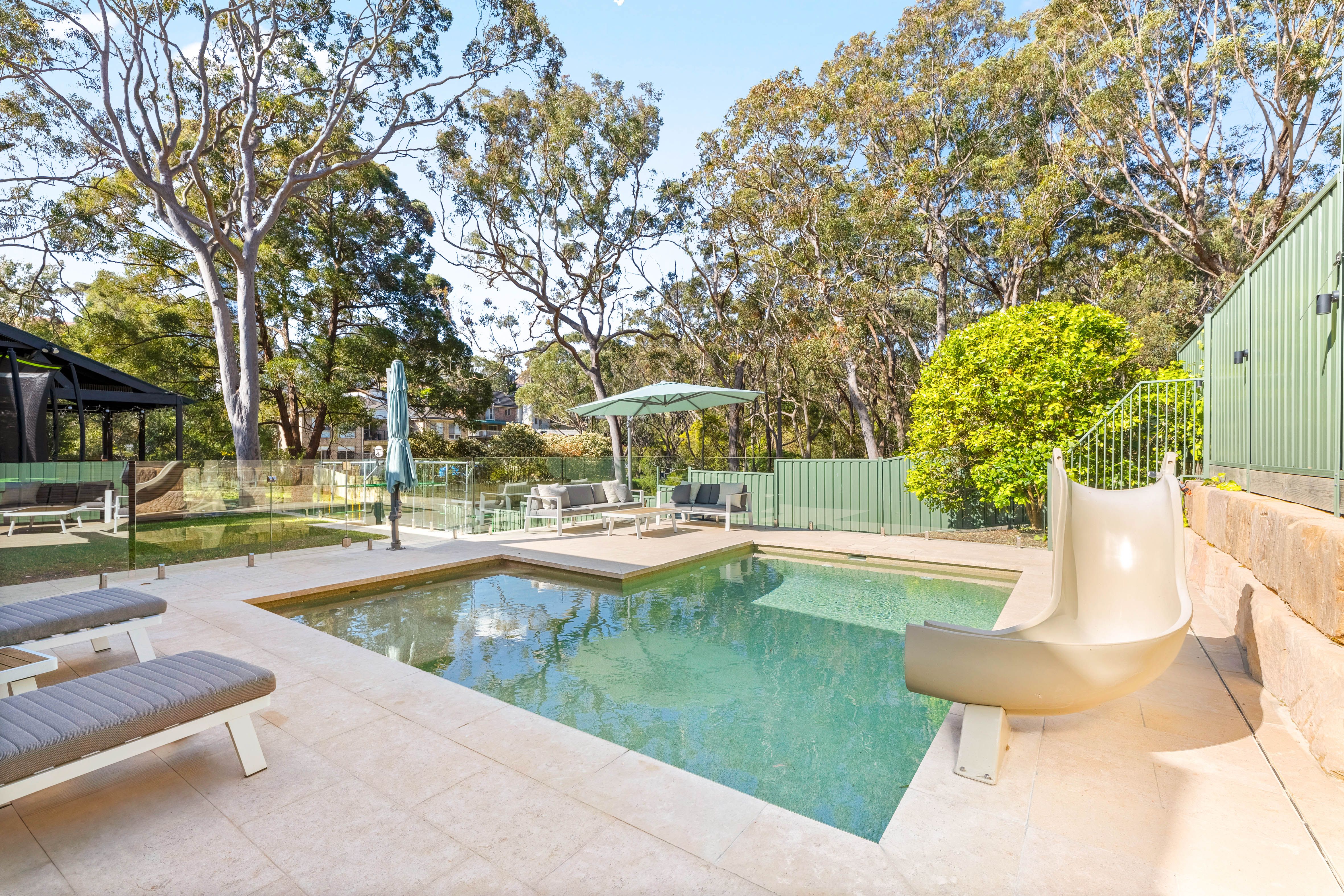 16 Hamelin Place, Illawong NSW 2234