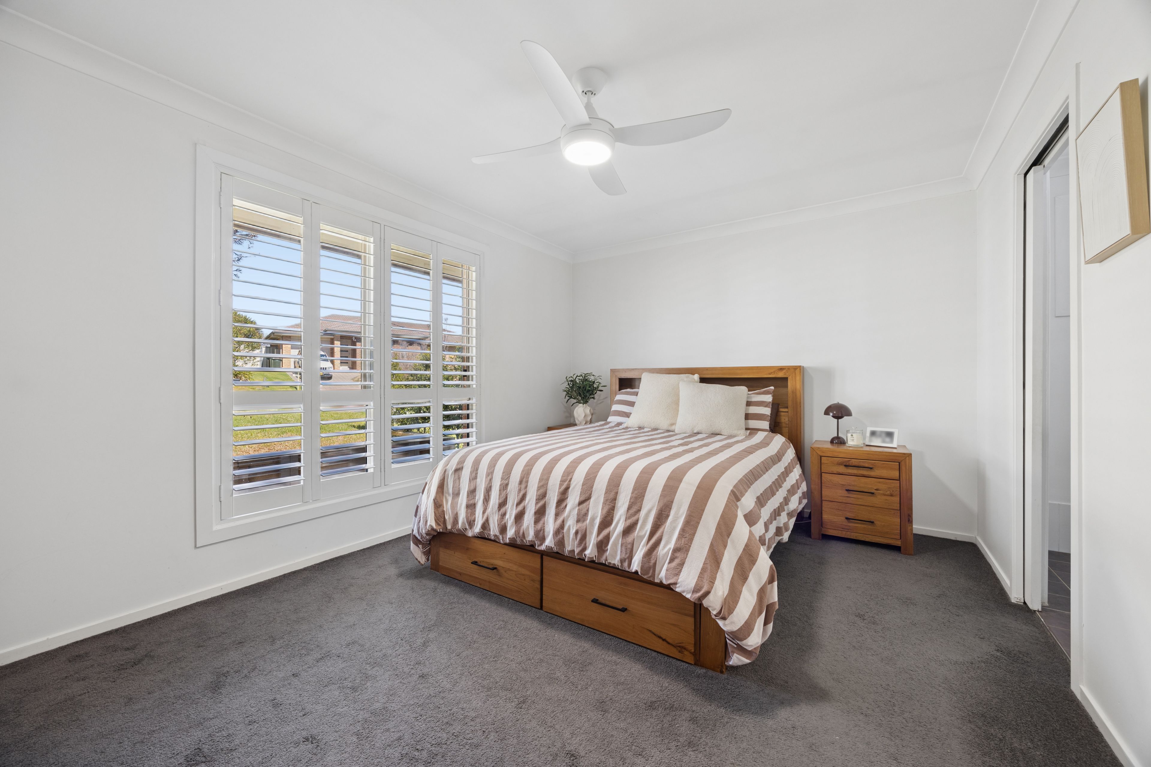 24 Henry Place — photo 7 of 19