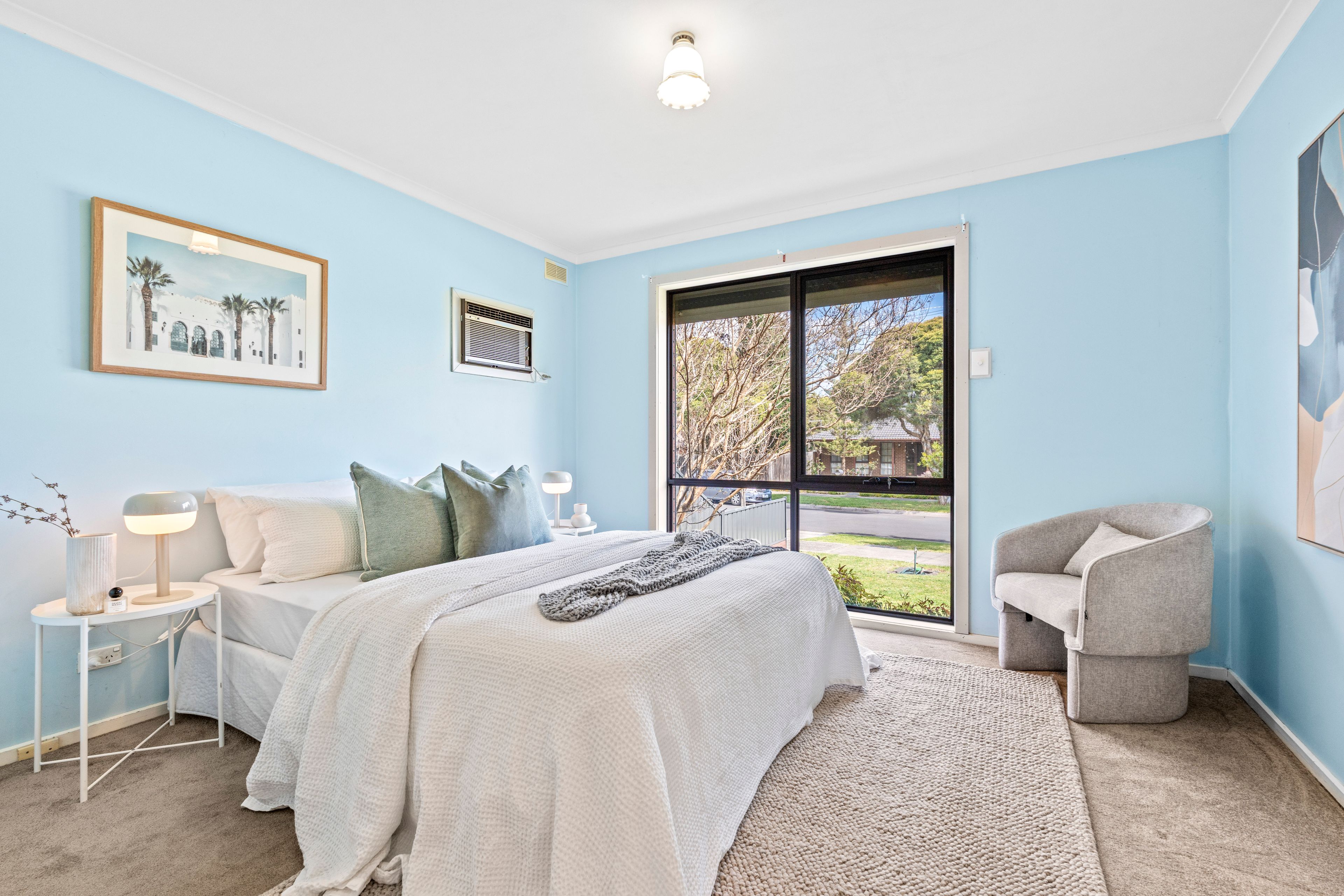 12 Penrith Crescent — photo 8 of 16