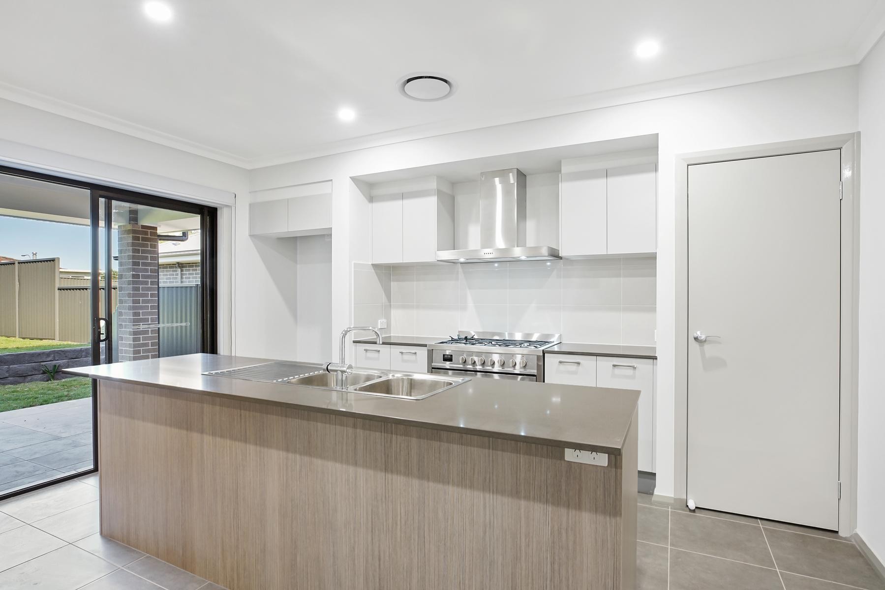 7 Epaulet Circuit, JORDAN SPRINGS, NSW 2747