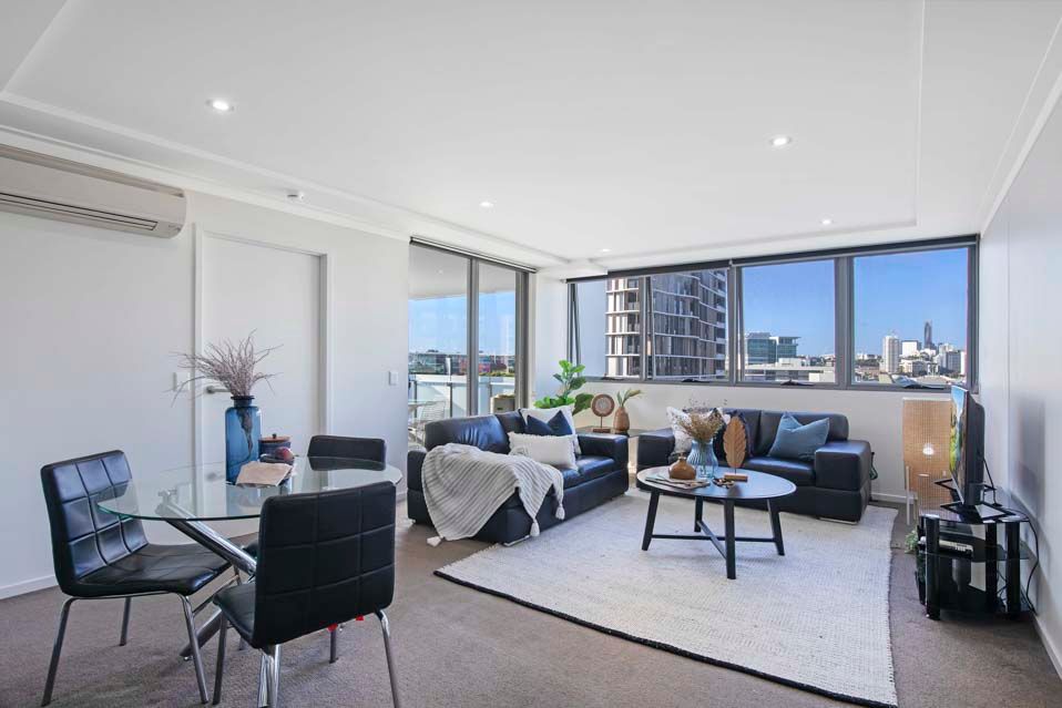 803/35 Mcdougall Street — photo 2 of 16