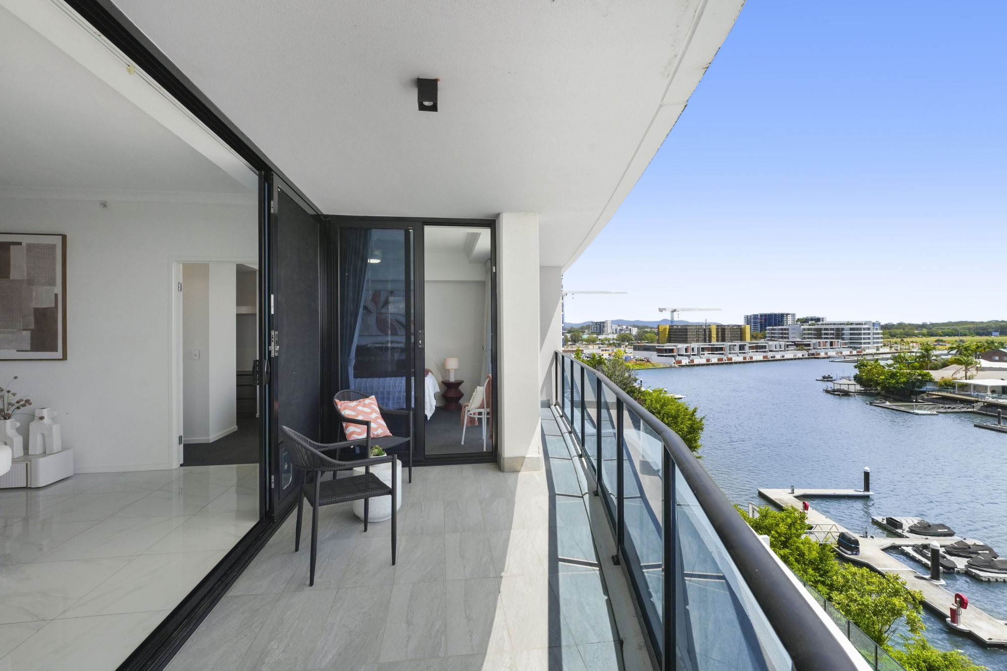 3405/5 Harbour Side Court — photo 11 of 28