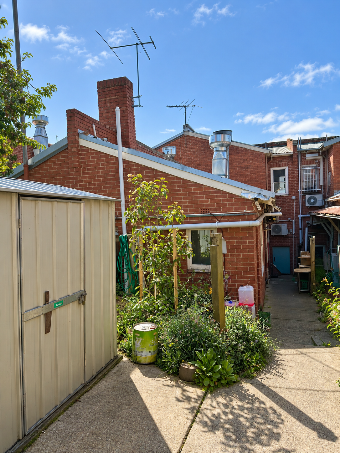 228 Whitehorse Road — photo 3 of 6