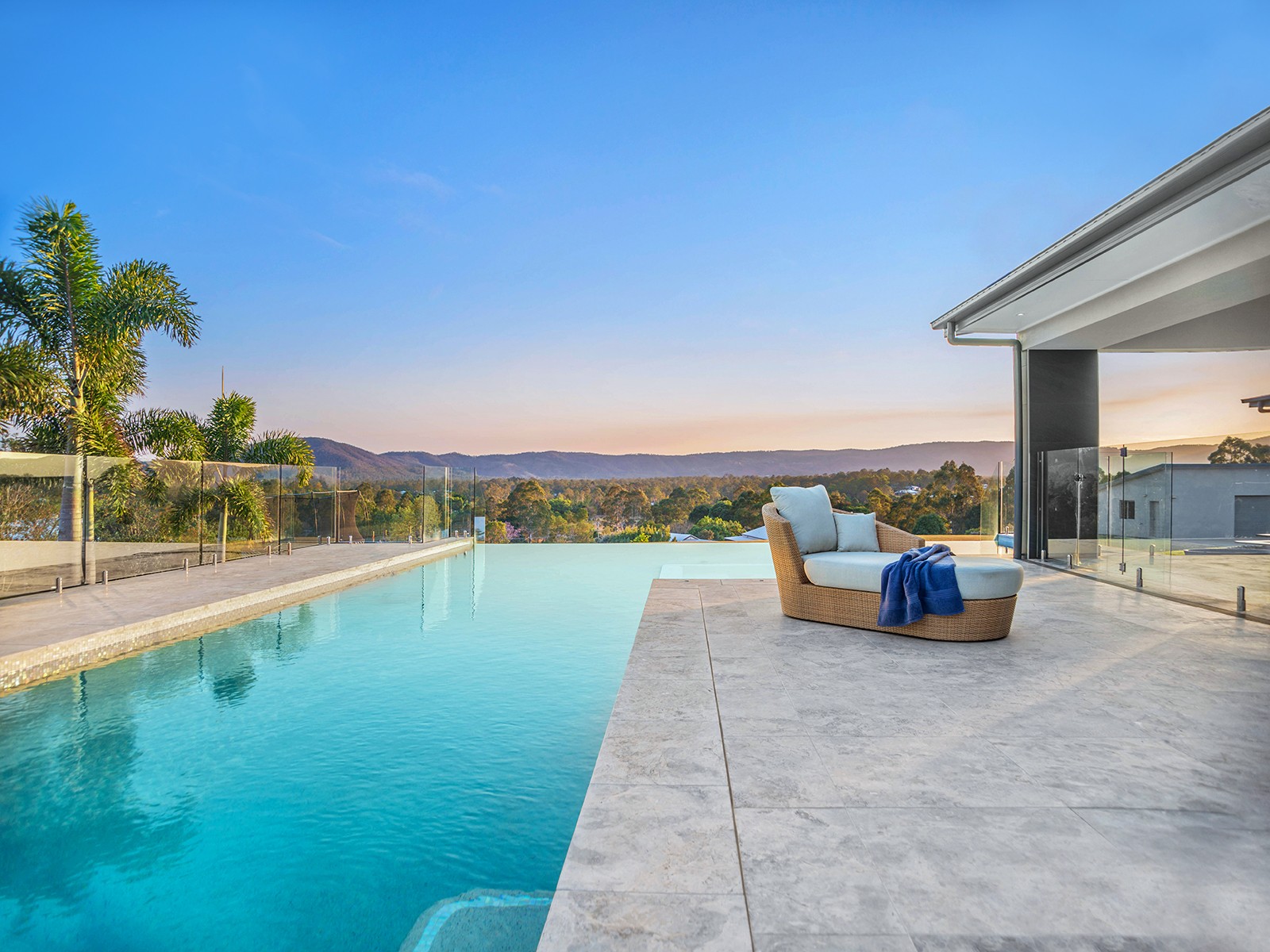 7 Ascot Crescent, Samford Valley, QLD 4520
