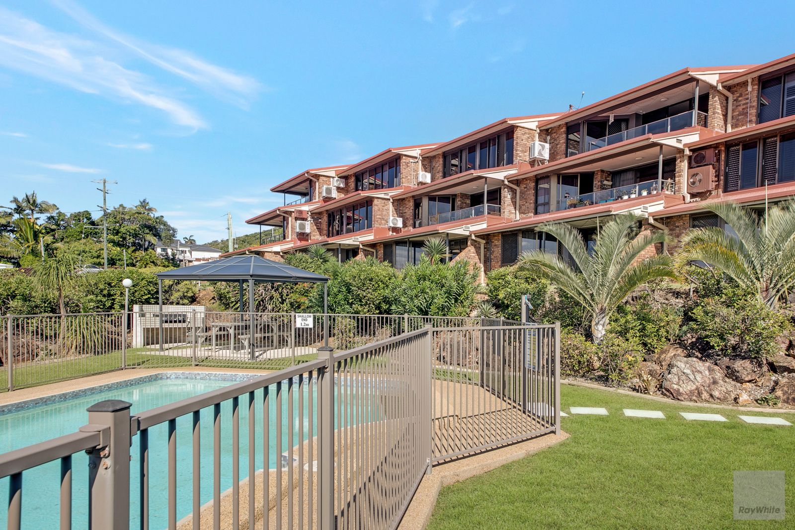 10 Kerr Street, Meikleville Hill QLD 4703