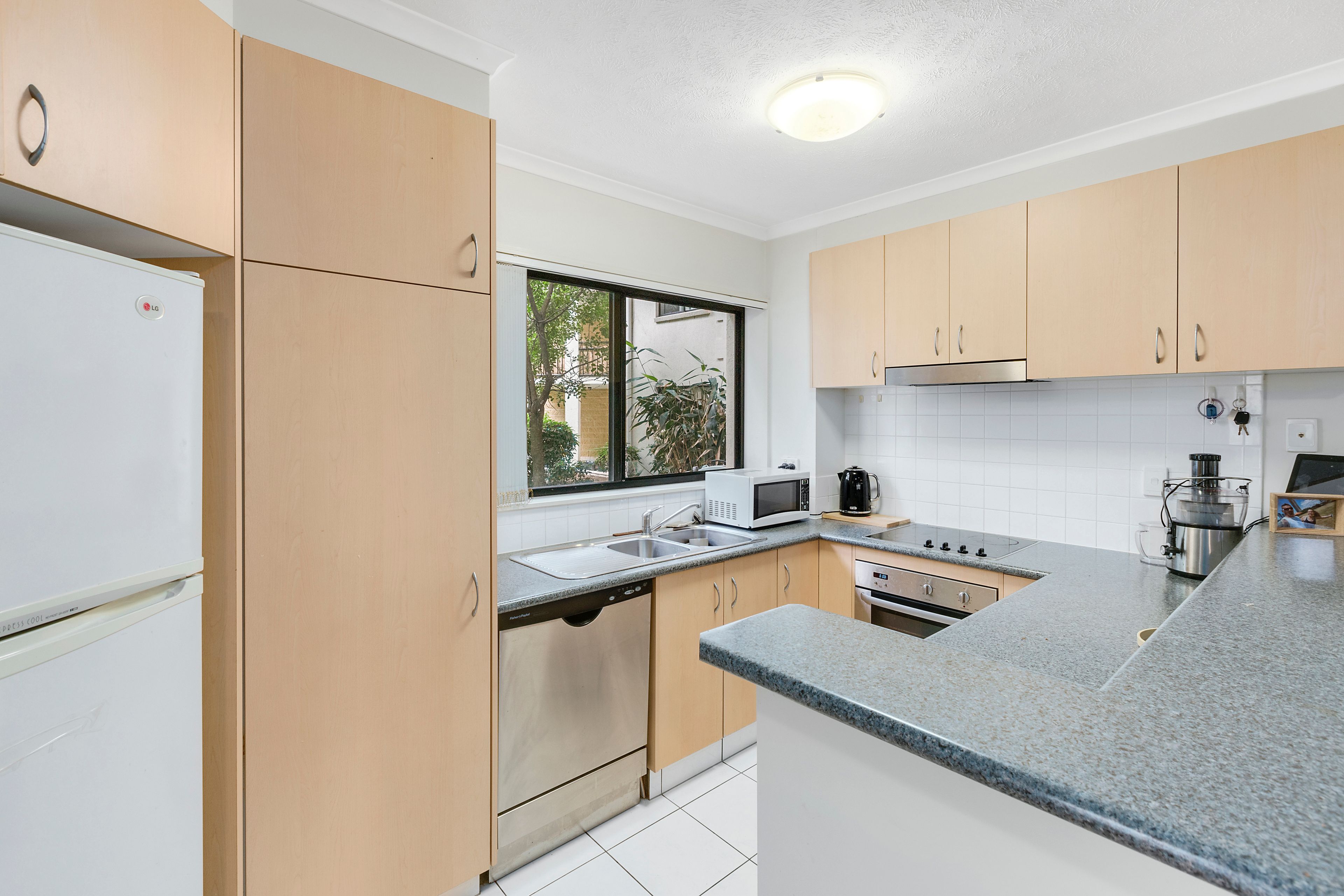 17/138 High Street, Southport, QLD 4215