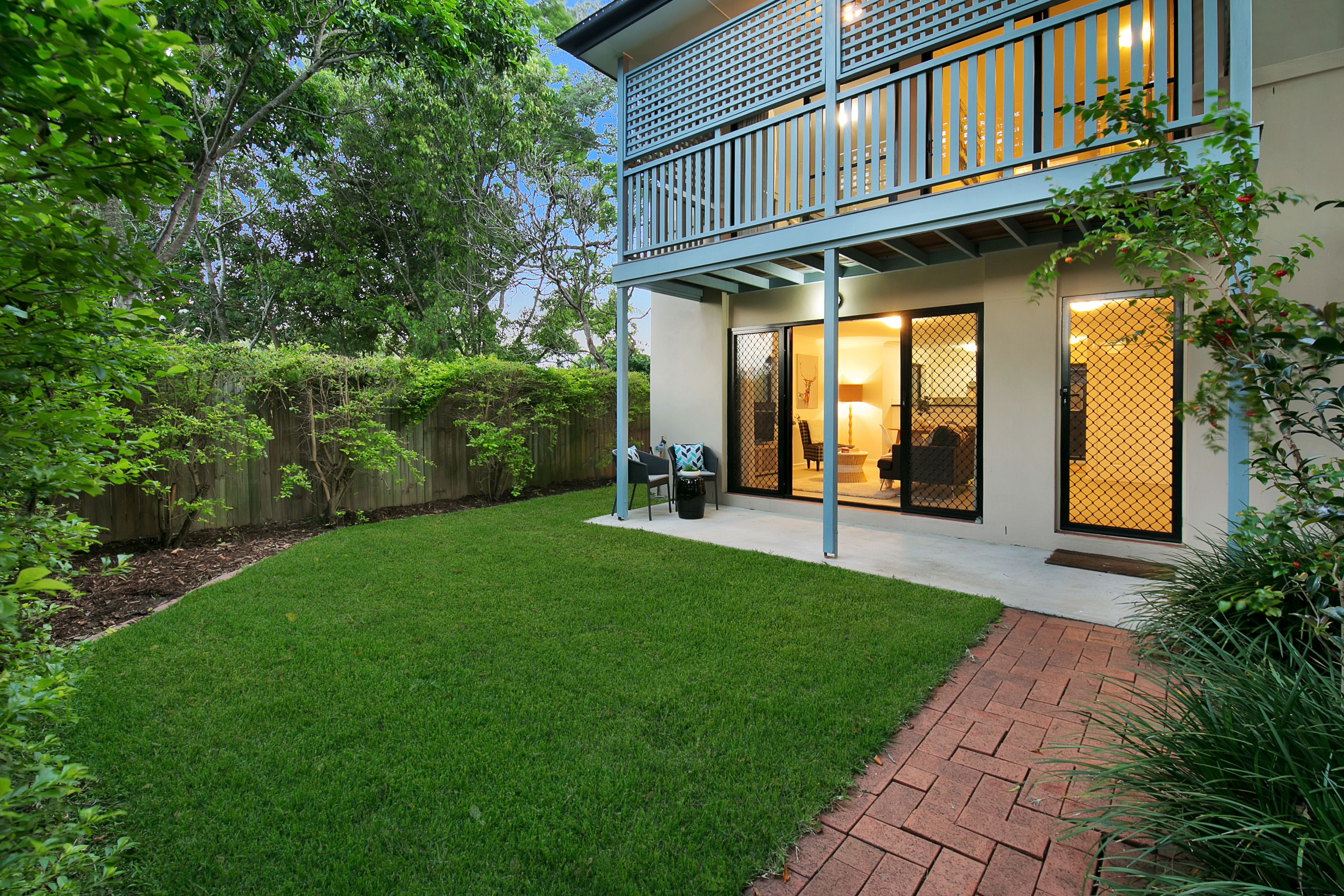 22 Middle Street, Highgate Hill QLD 4101