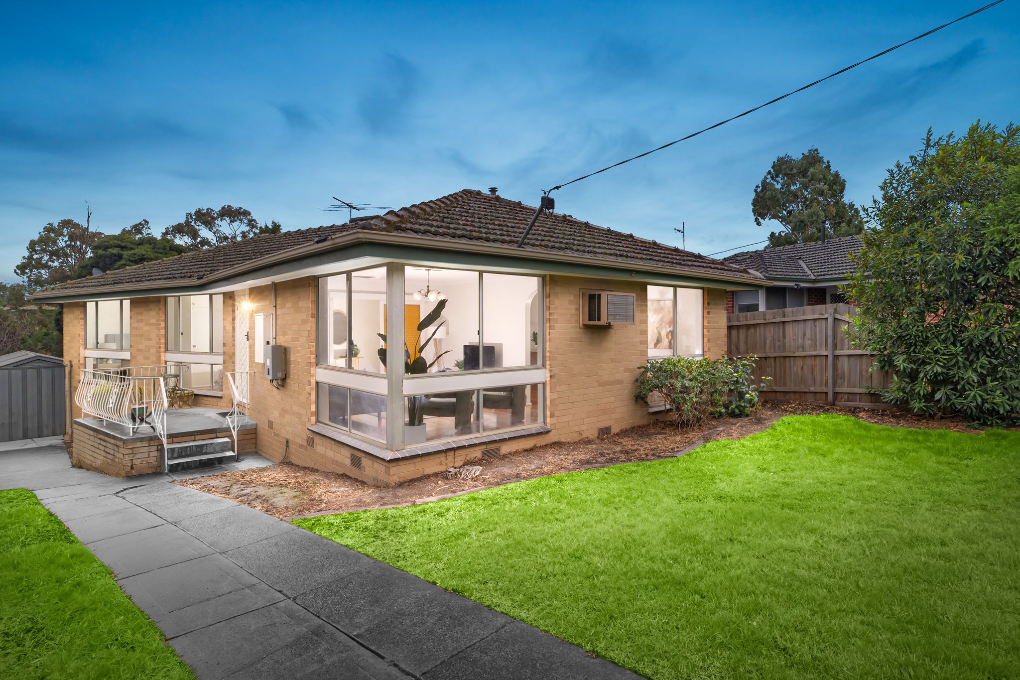 12 Winterton Close — photo 2 of 17