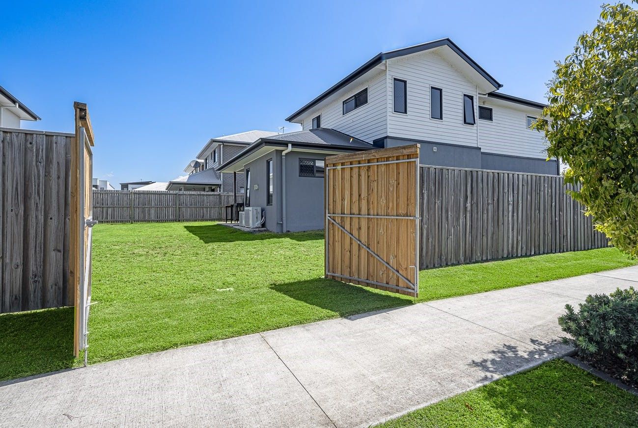 32 Apollo Street — photo 8 of 10