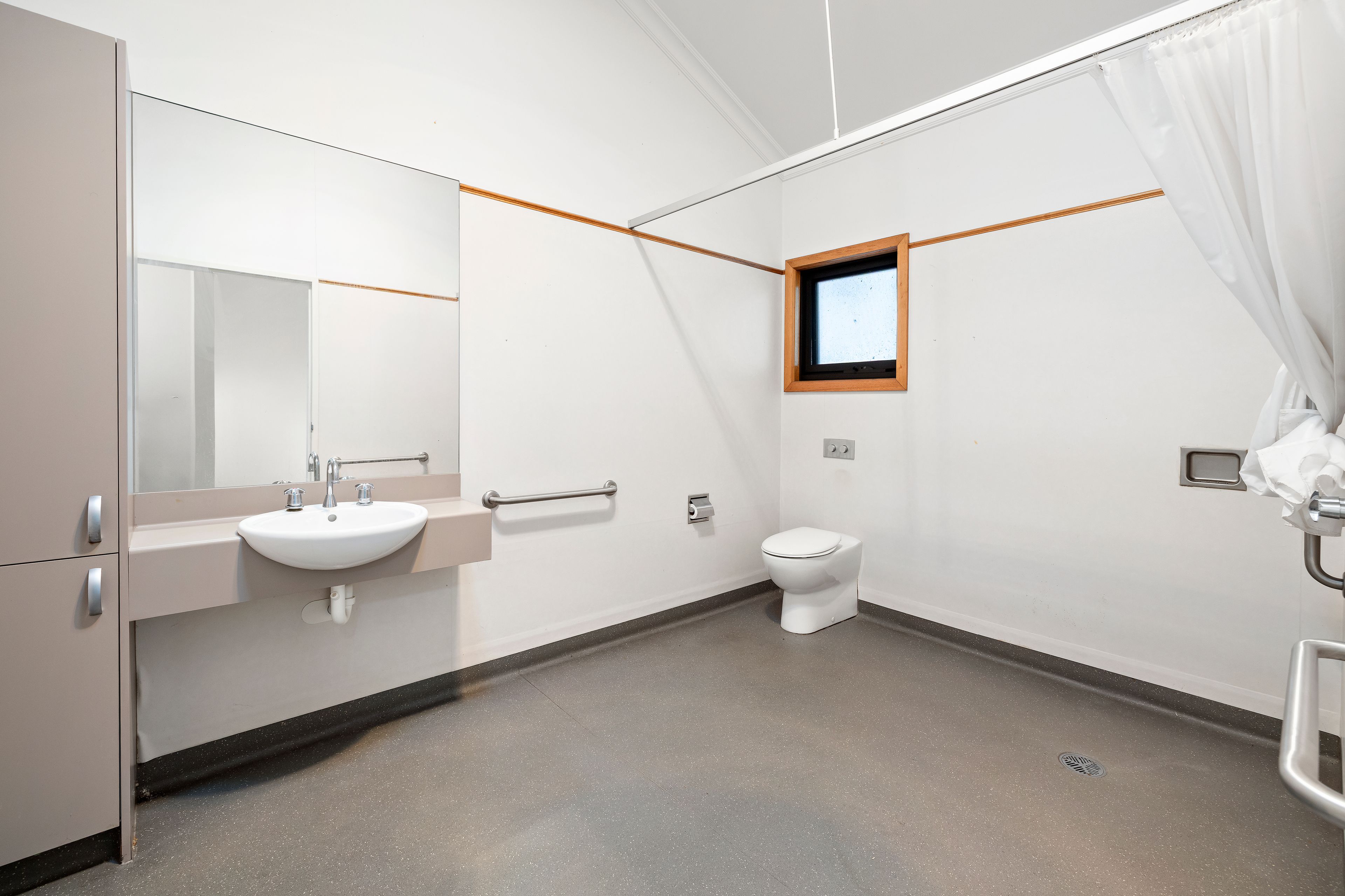 2-4 Willison Street — photo 12 of 20