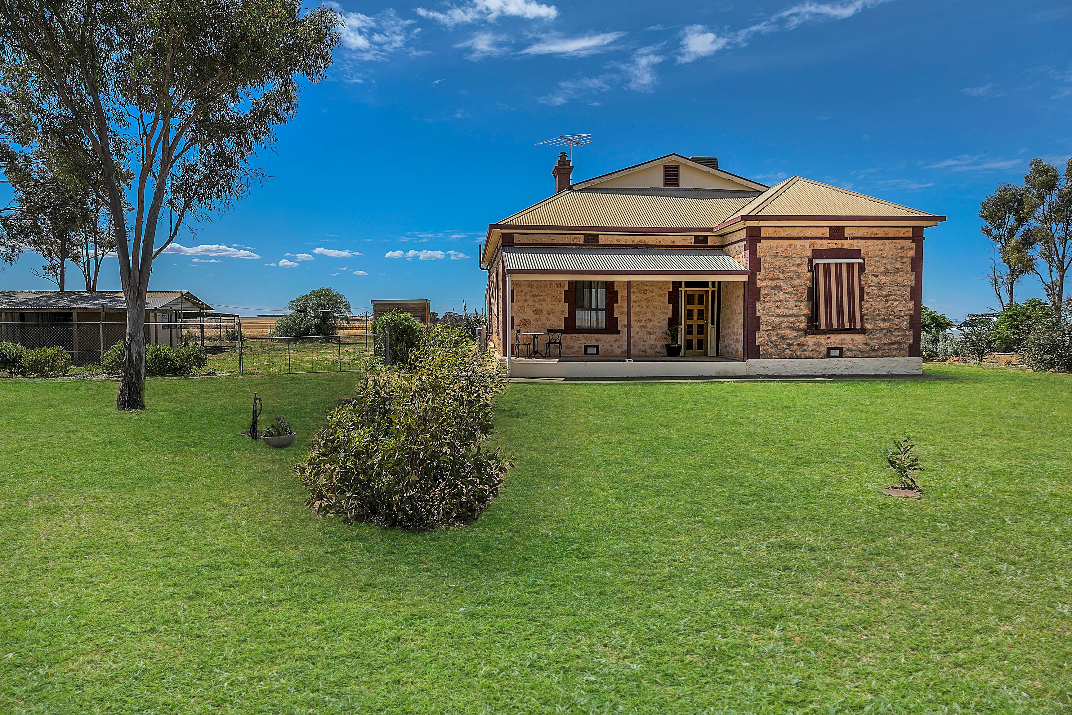 17 Pinkerton Road, Hamley Bridge SA 5401