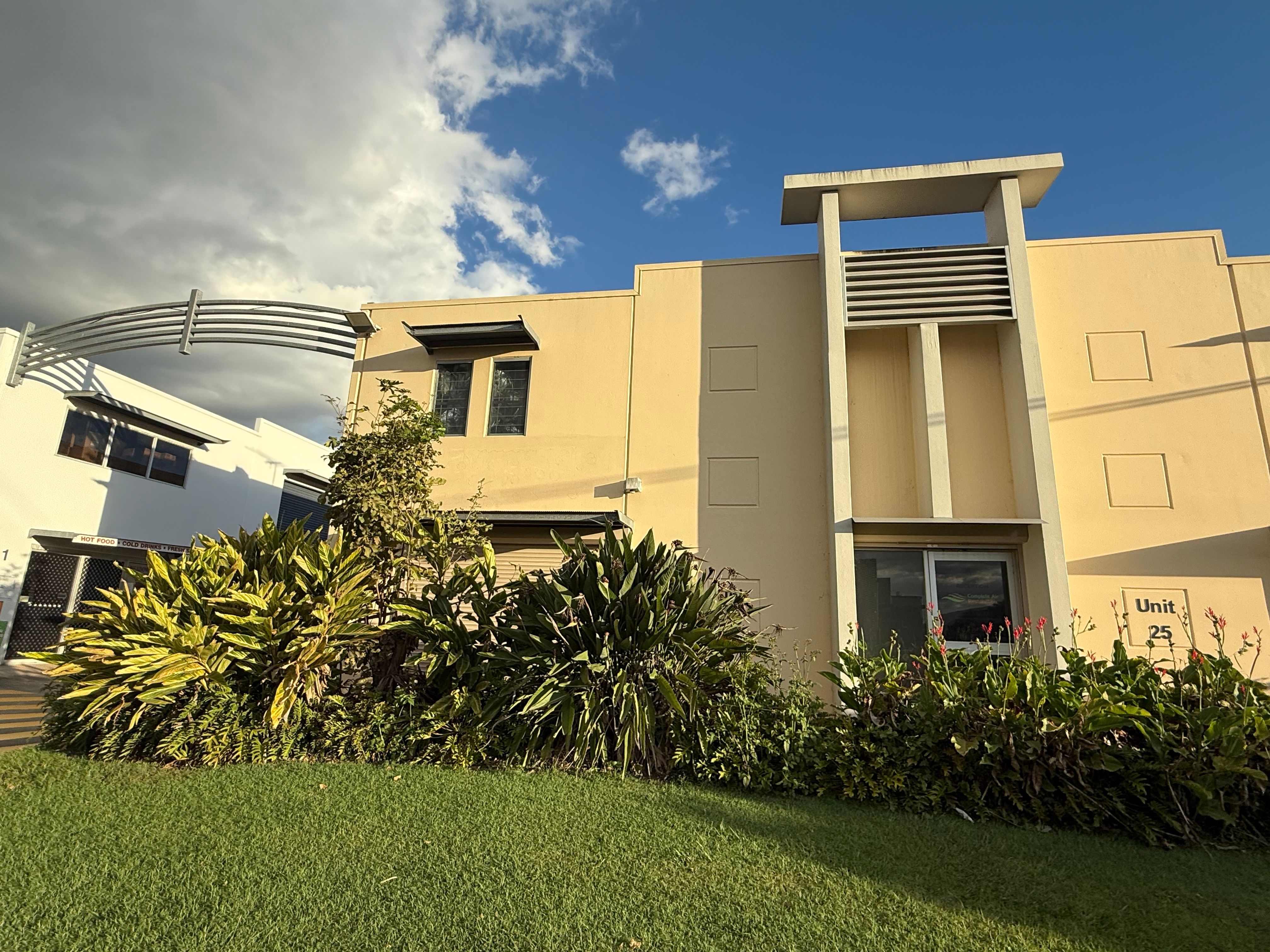 26/13-15 Ellerslie Road, Meadowbrook, QLD 4131