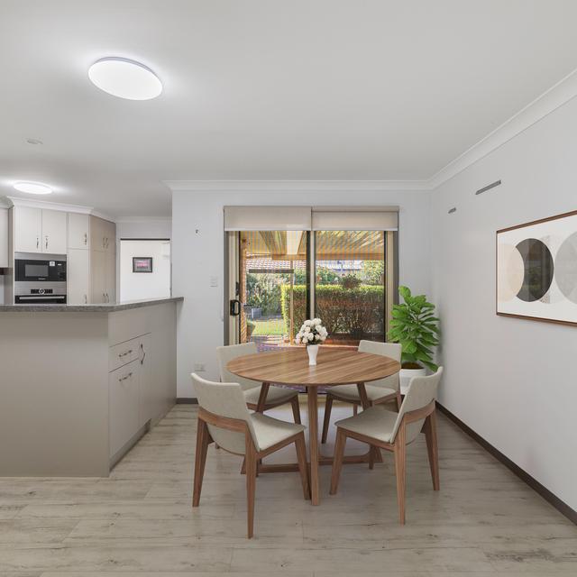 Blue Ray Menu 8 Grant Close, Middle Ridge, QLD 4350 - Sold House - Ray White ...
