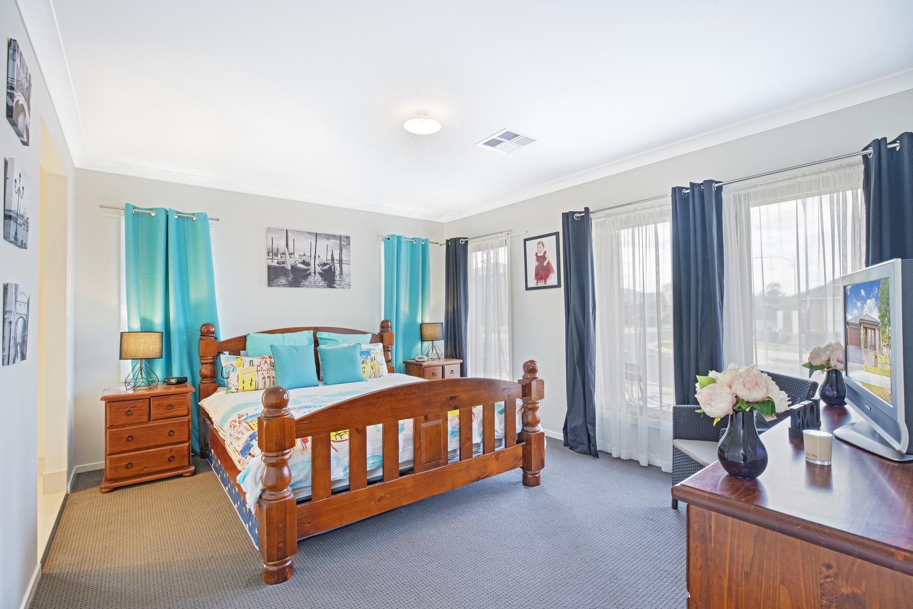 5 Illoura Way, JORDAN SPRINGS, NSW 2747