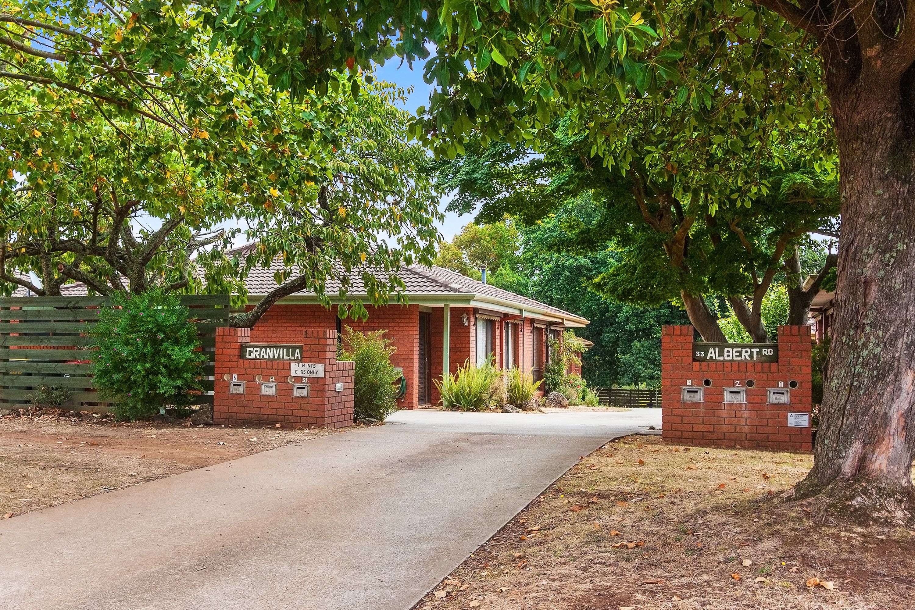 33 Albert Road, Drouin VIC 3818