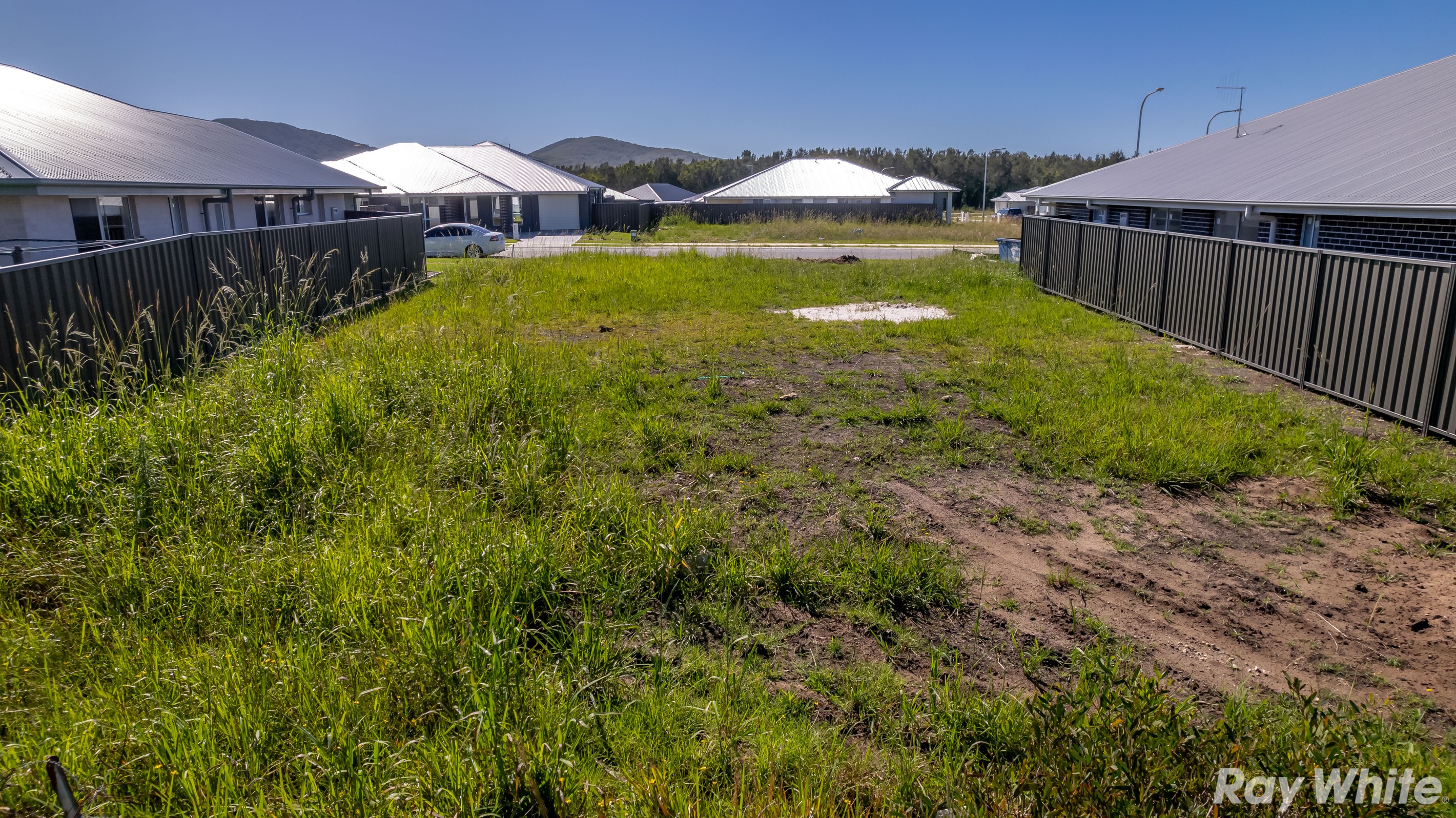 42 Iluka Boulevard, Forster, NSW 2428