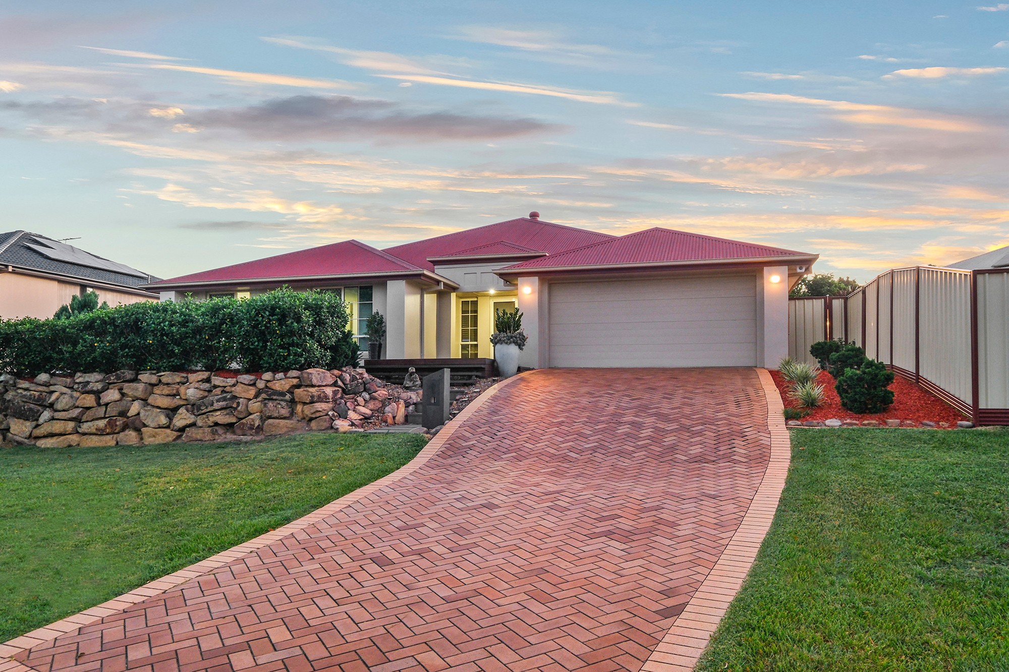 8 Unley Place, Forest Lake, QLD 4078