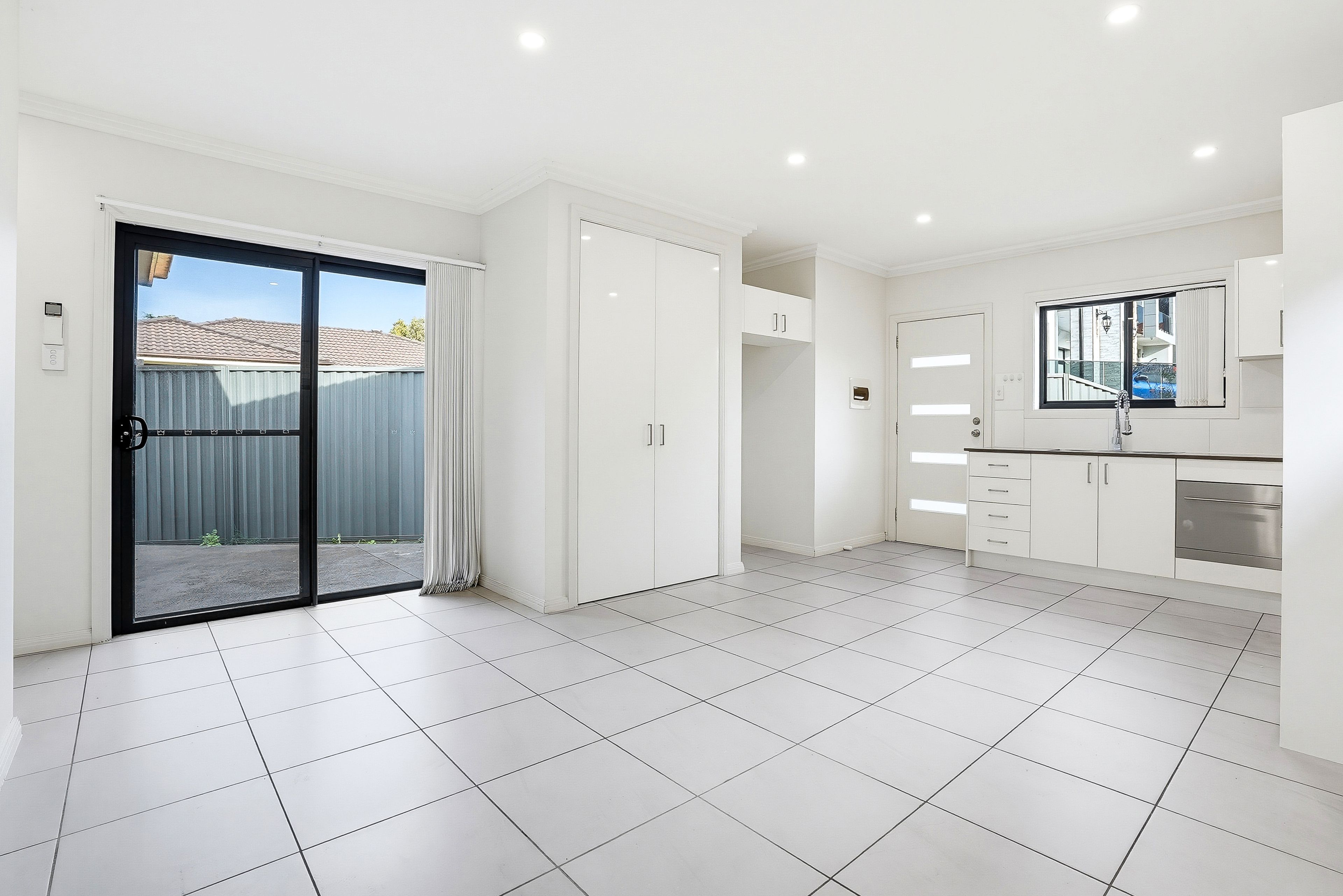 2A Flack Close, Edensor Park, NSW 2176