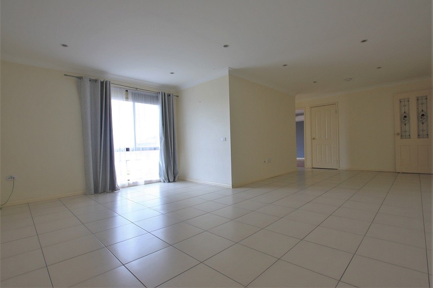 7 Braemar Avenue, St Andrews, NSW 2566