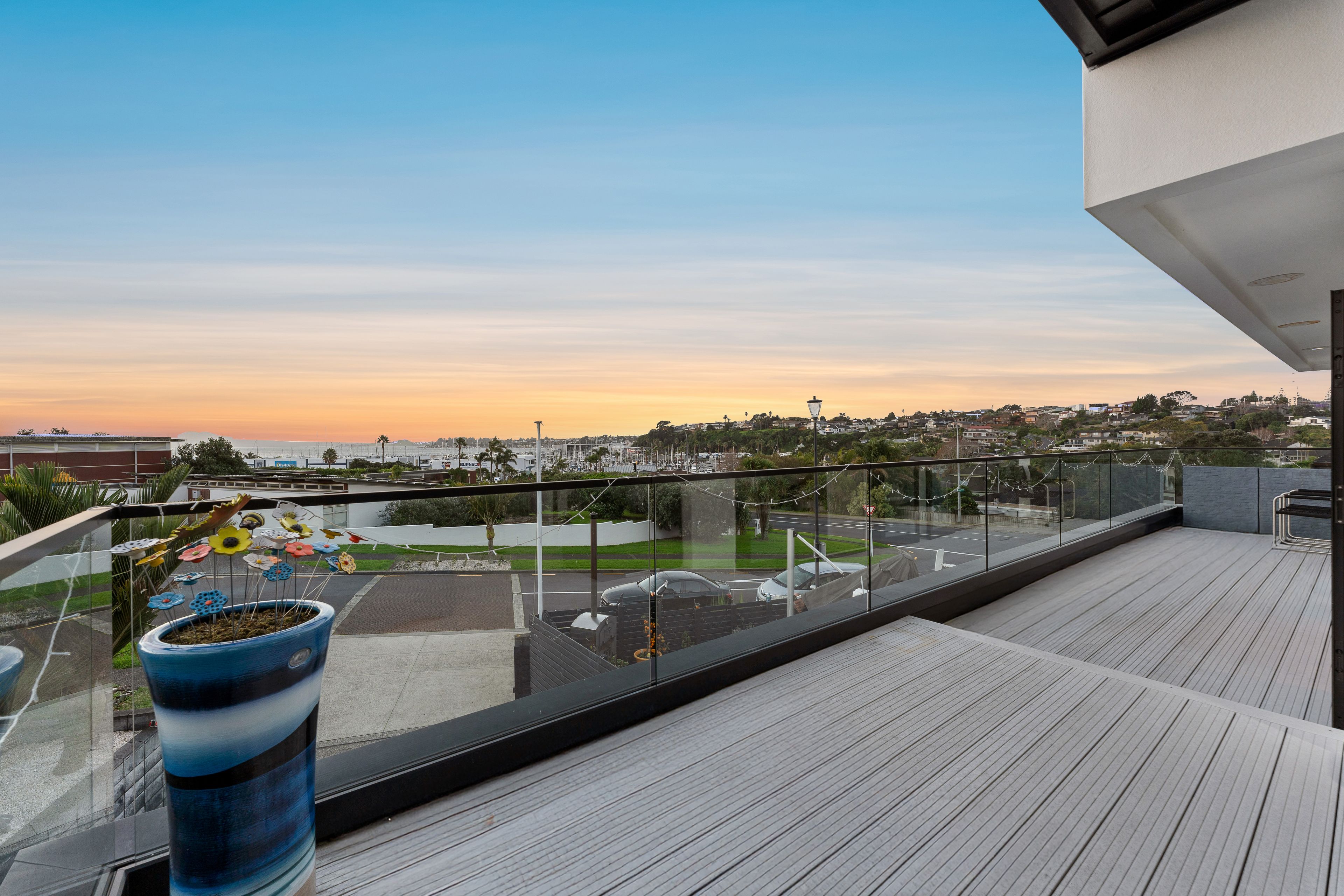 2 Compass Point Way, Half Moon Bay, Manukau City