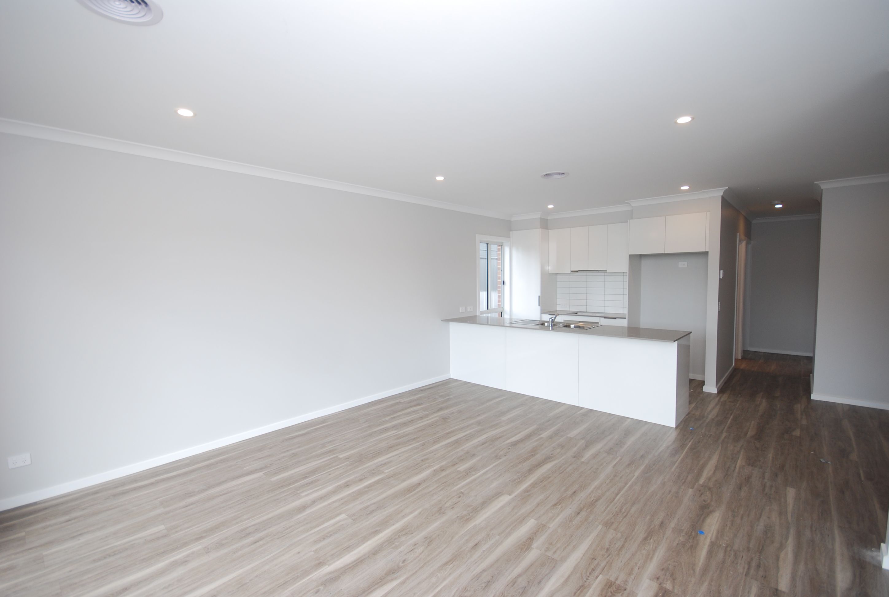 2A/8 Thompson Street, Brown Hill, VIC 3350