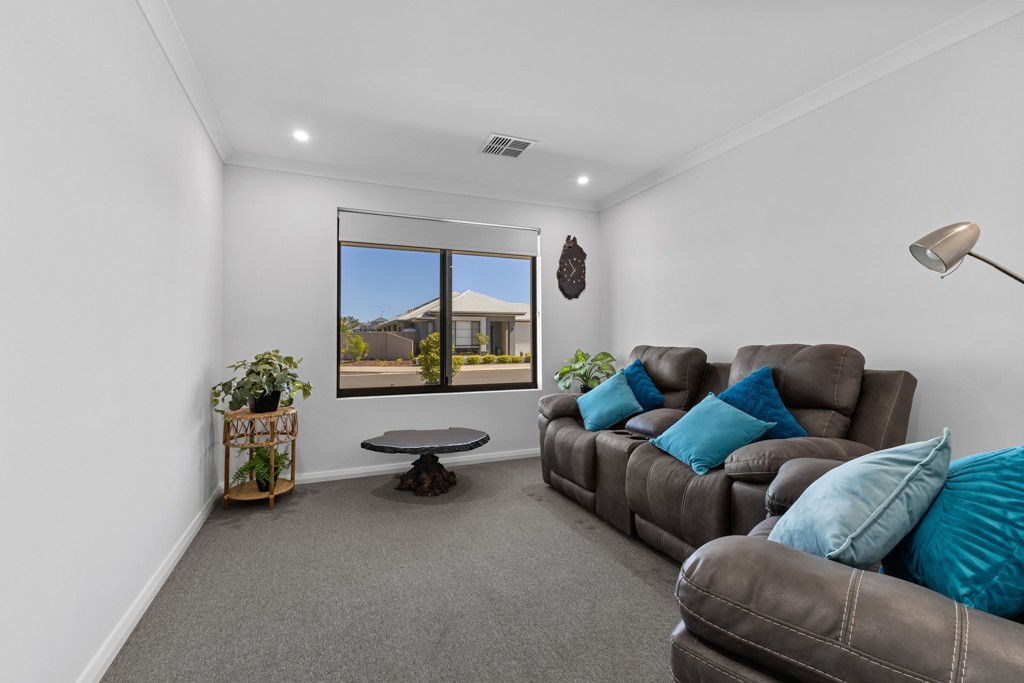 13 Atkins Road, Dalyellup, WA 6230