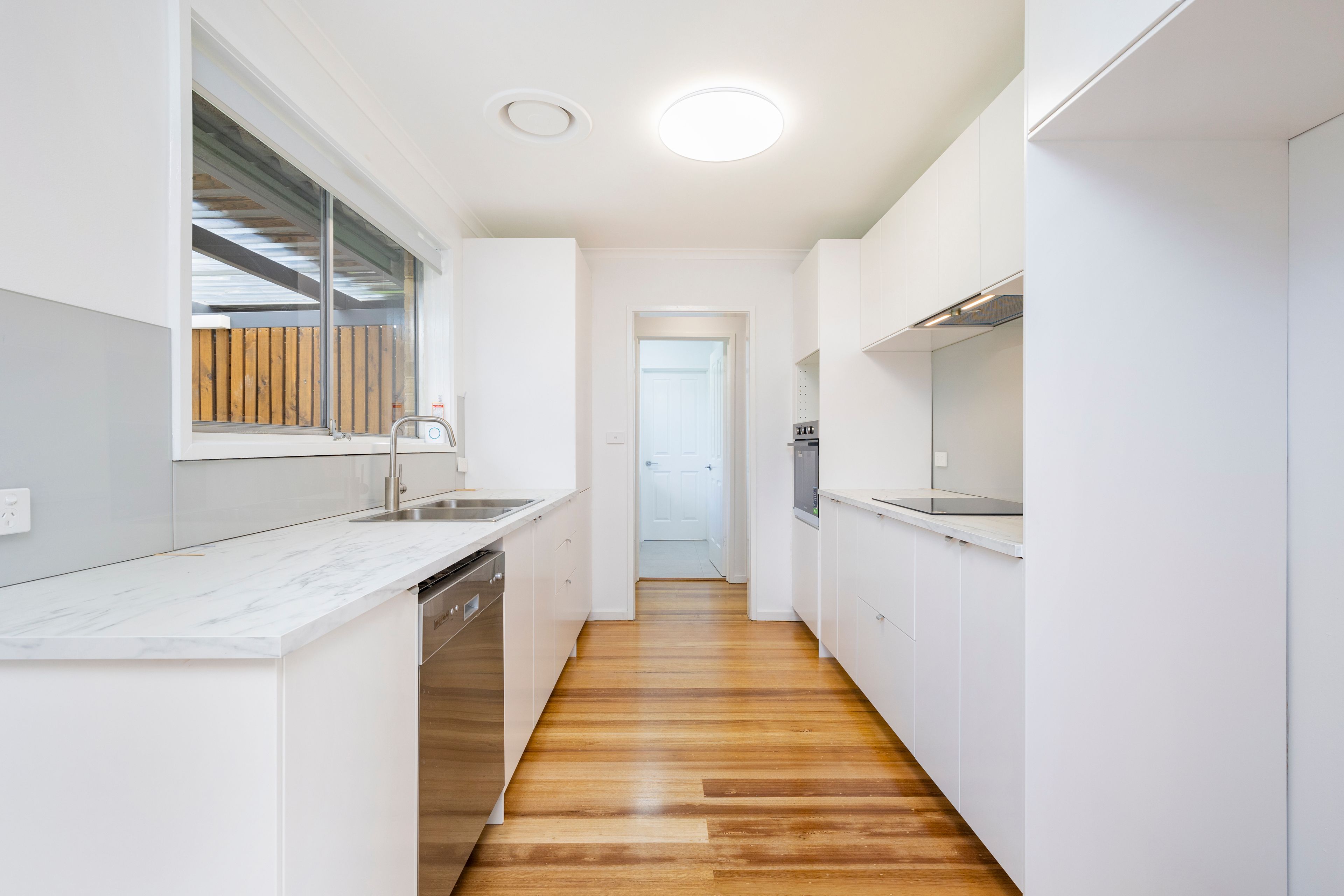 11 O'Connor Road, Knoxfield, VIC 3180