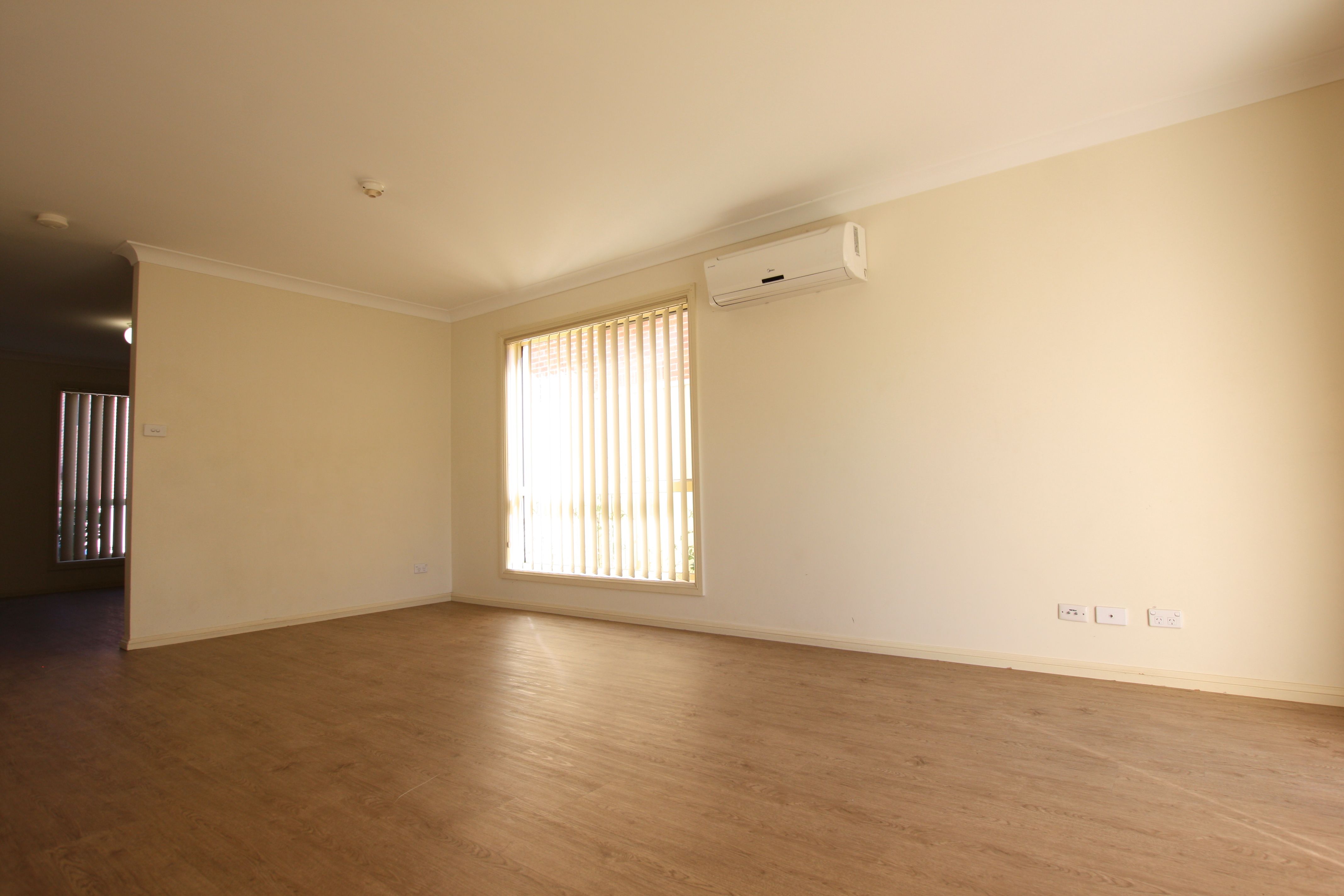 15 Salerno Place, Blairmount, NSW 2559