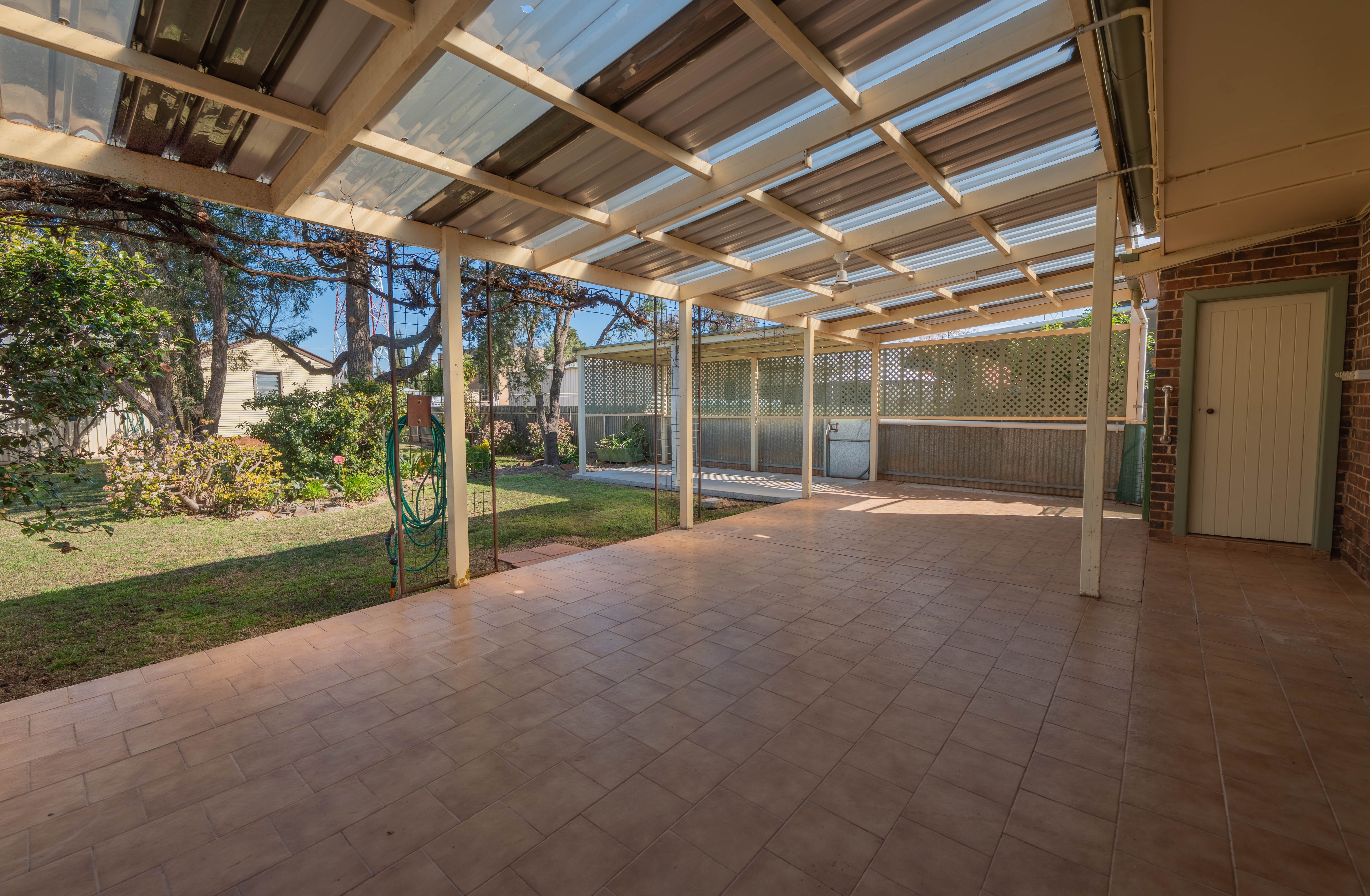 40 Kurrajong Street — photo 18 of 25