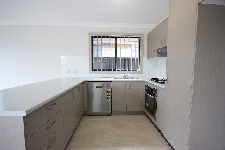 15 Bilson Street, Spring Farm, NSW 2570