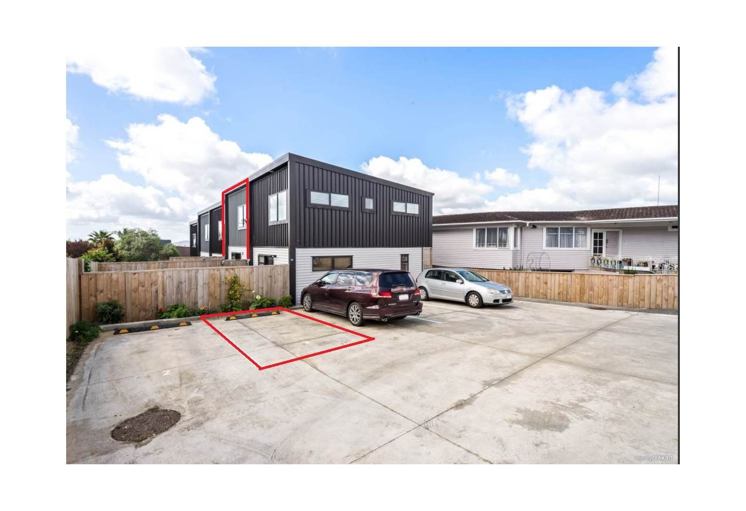 4337B Great North Road, Glendene, Waitakere City