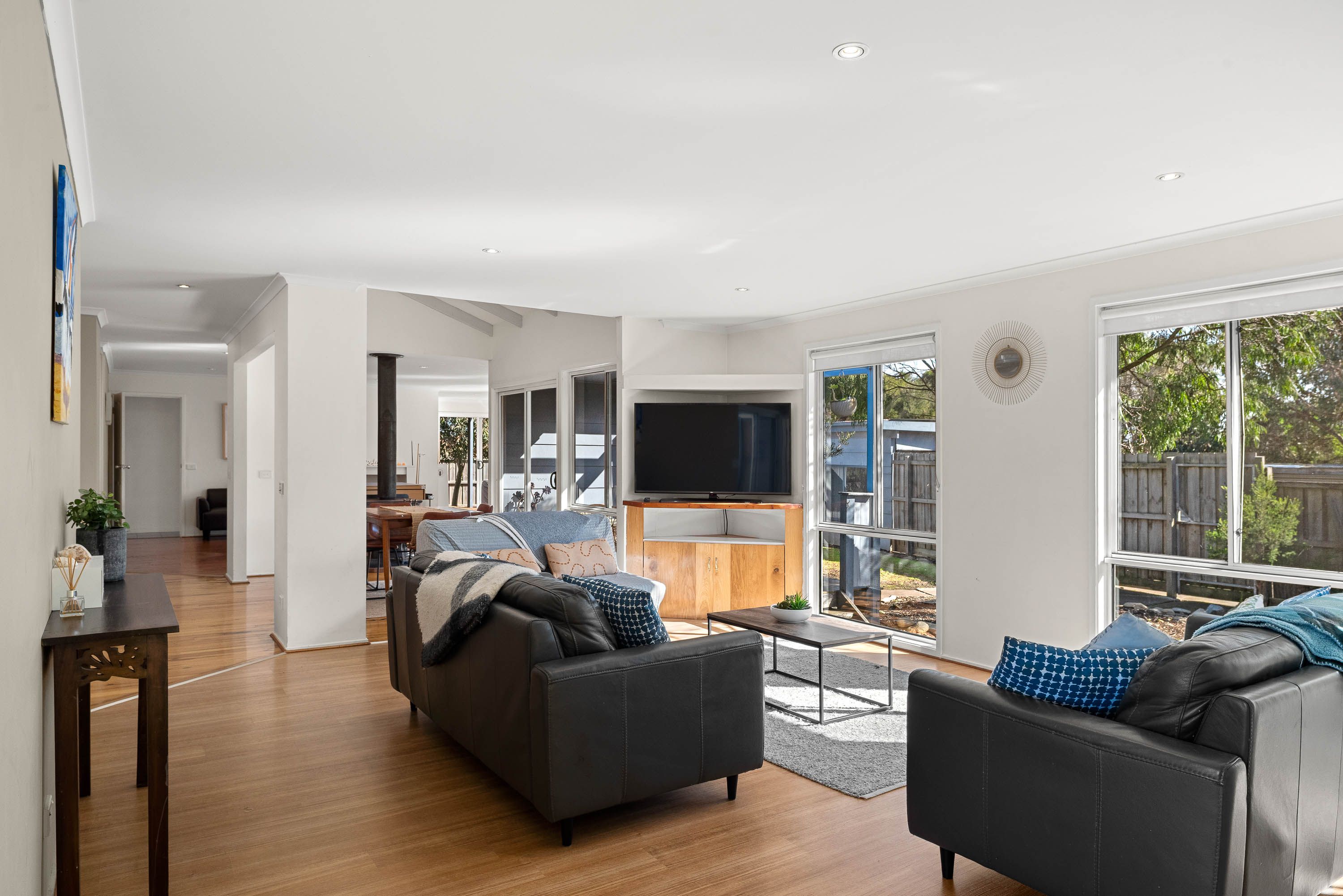 1 Malcalm Avenue — photo 4 of 16