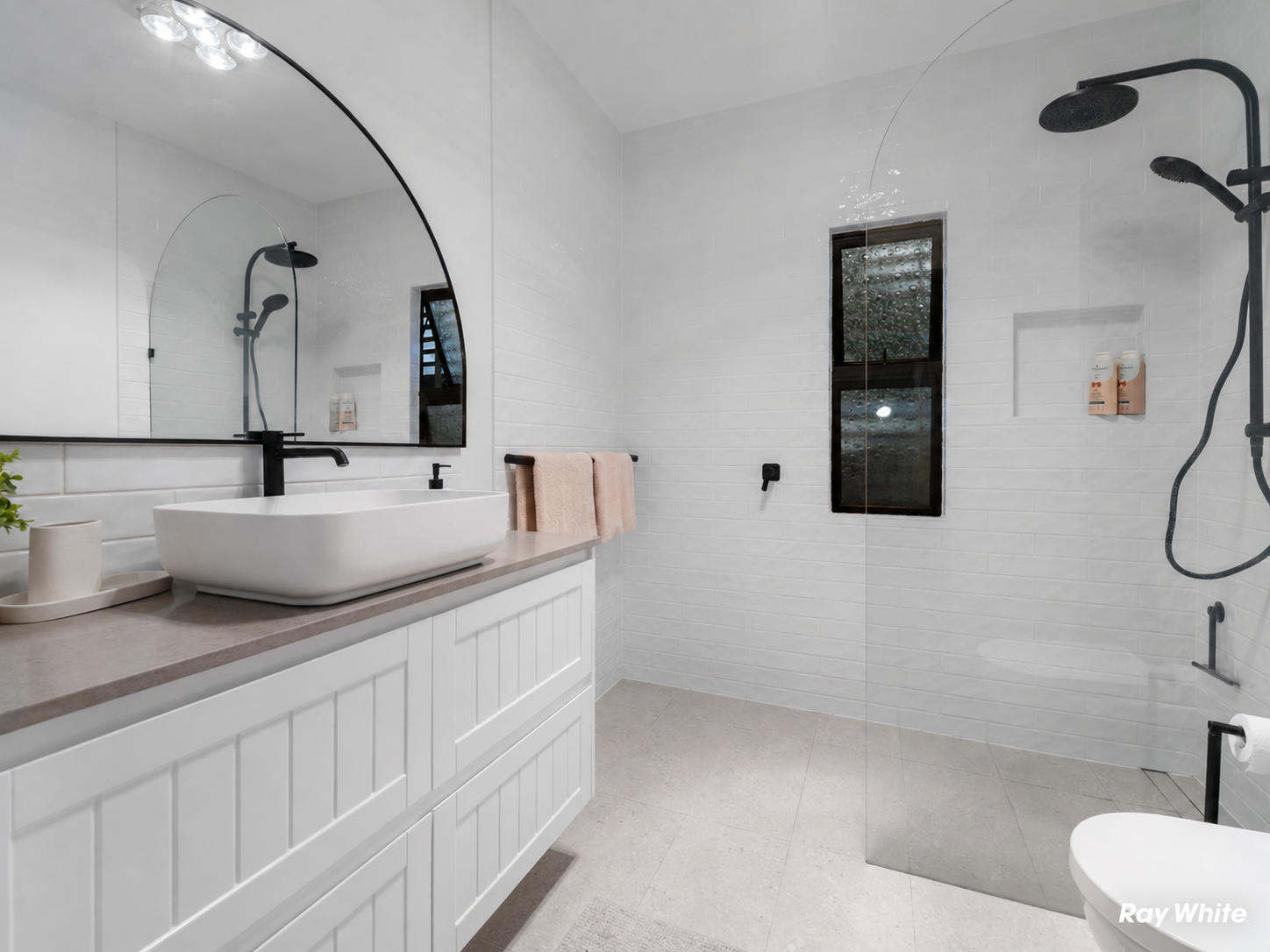 24 Davidson Street — photo 8 of 15