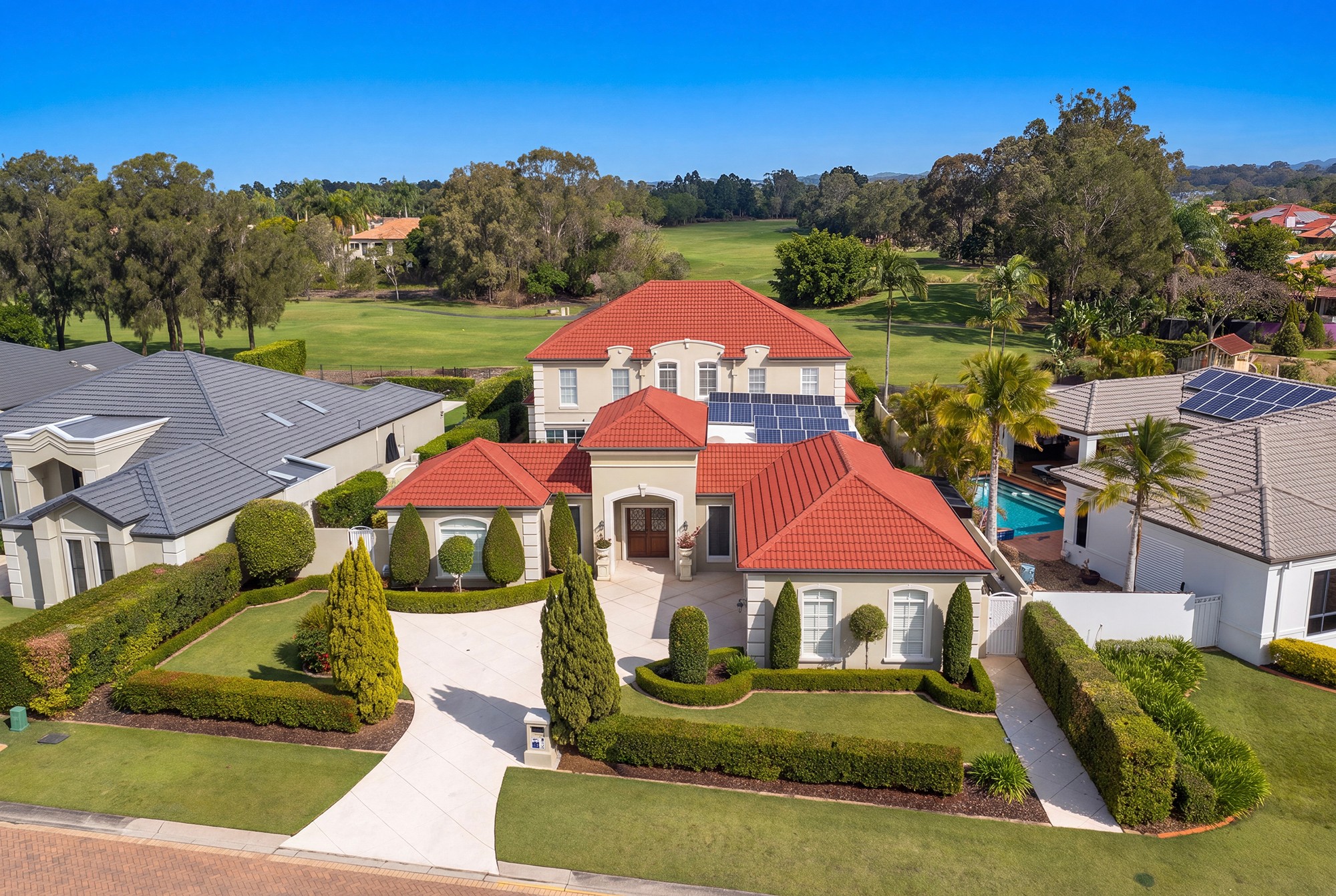 3187 Riverleigh Drive, Hope Island, QLD 4212