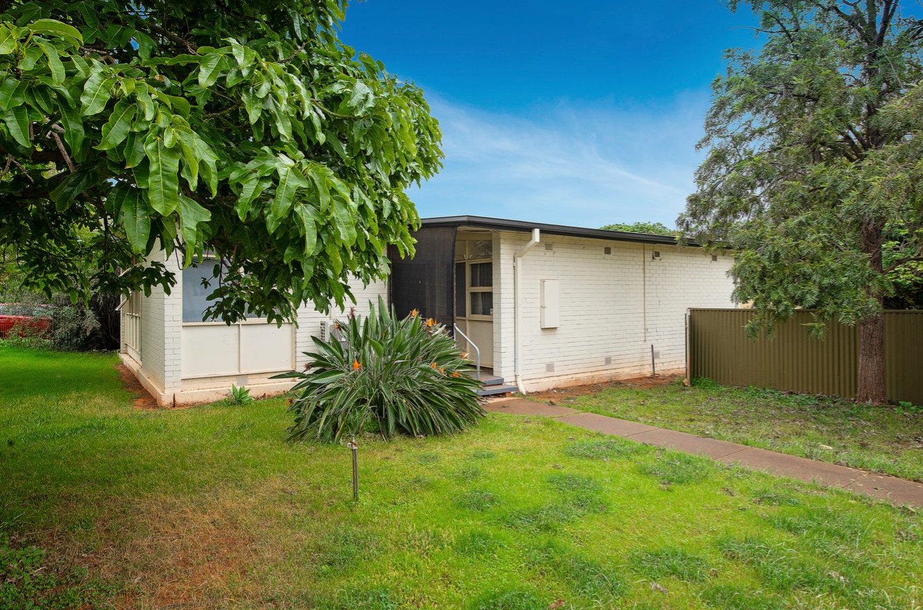 208 Woodford Road, Elizabeth North, SA 5113
