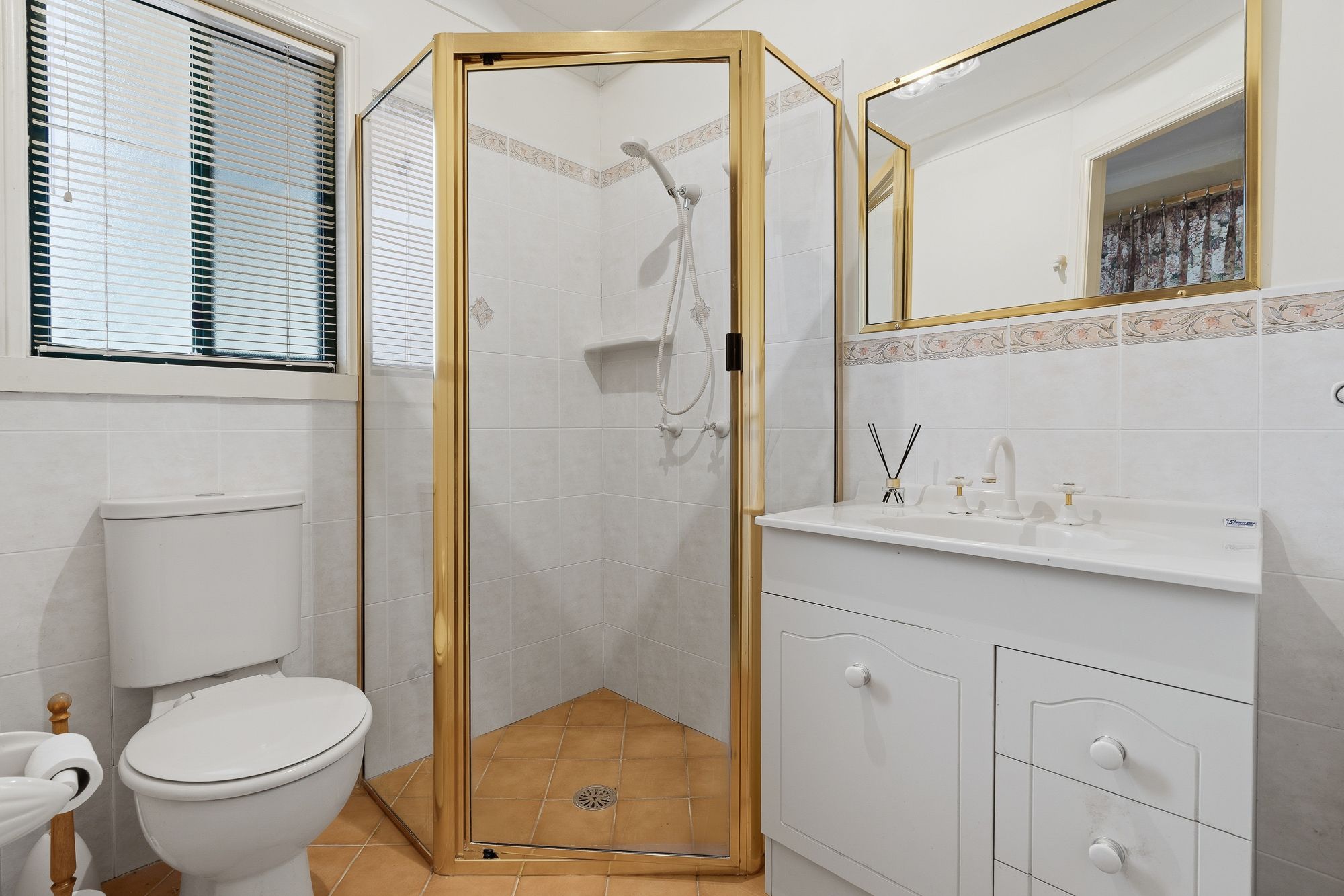 98 King Street — photo 10 of 23