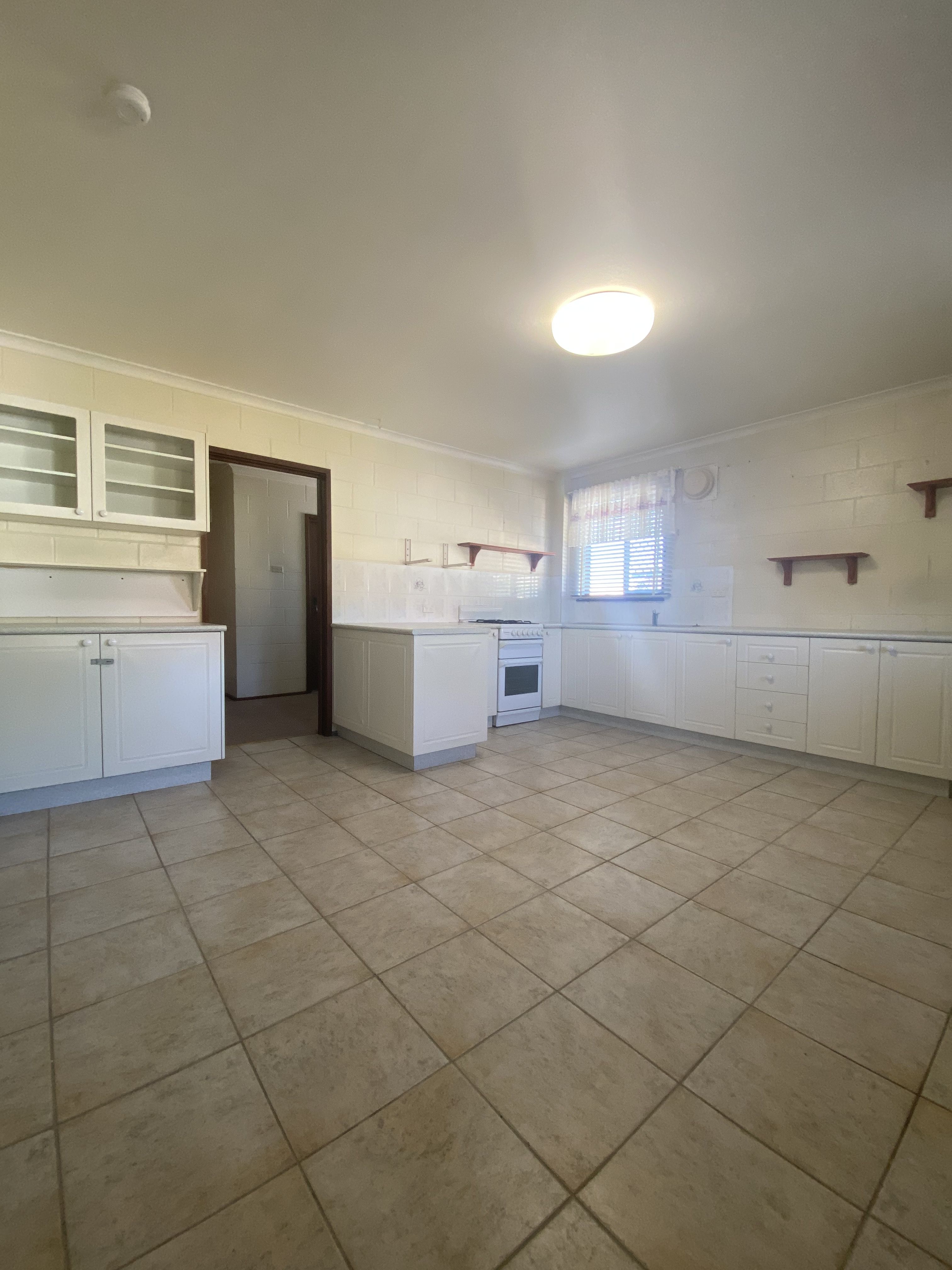 2/10 Arthur Street — photo from Ray White Queanbeyan