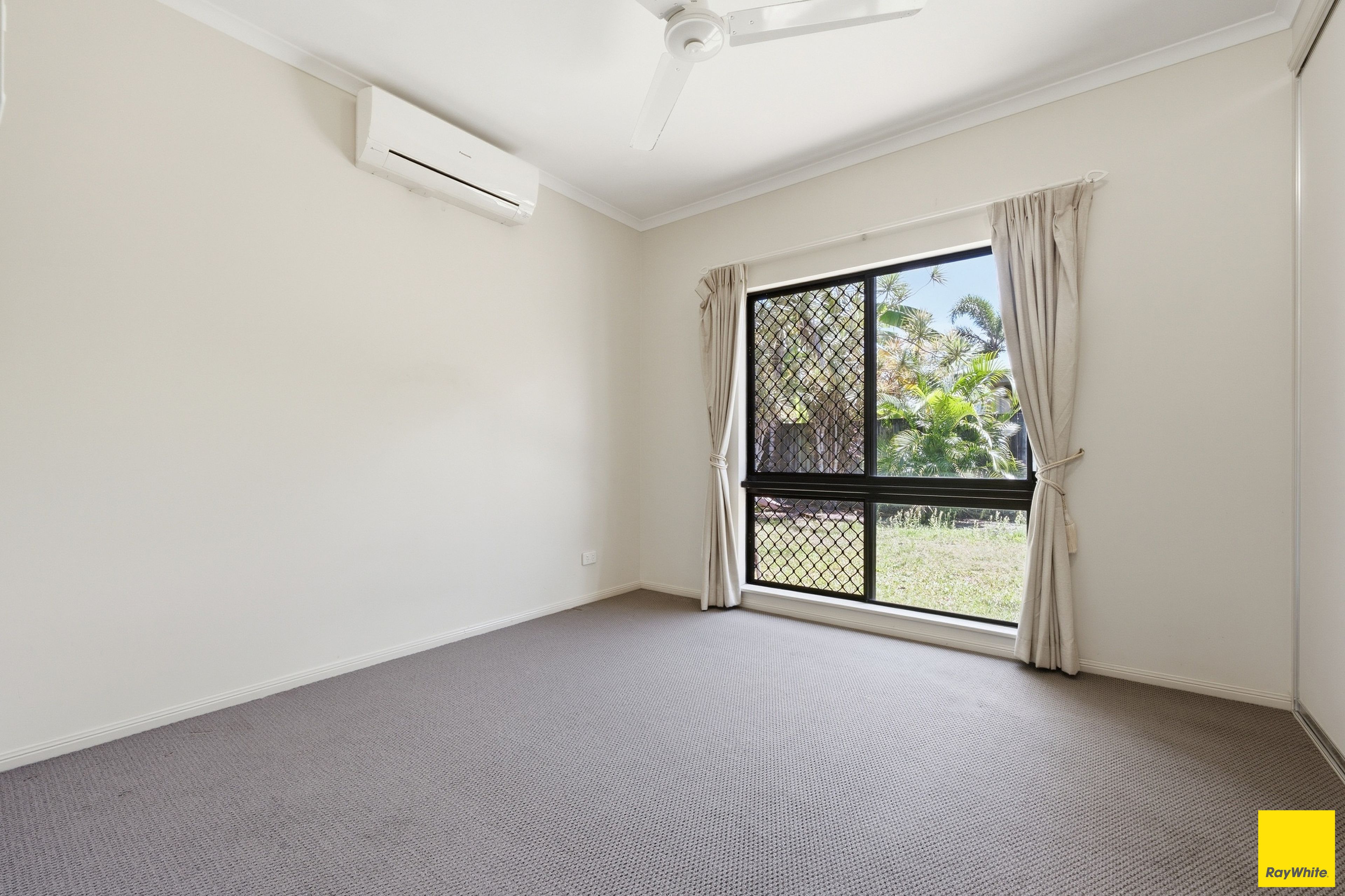 25 Selwyn Circuit — photo 12 of 24