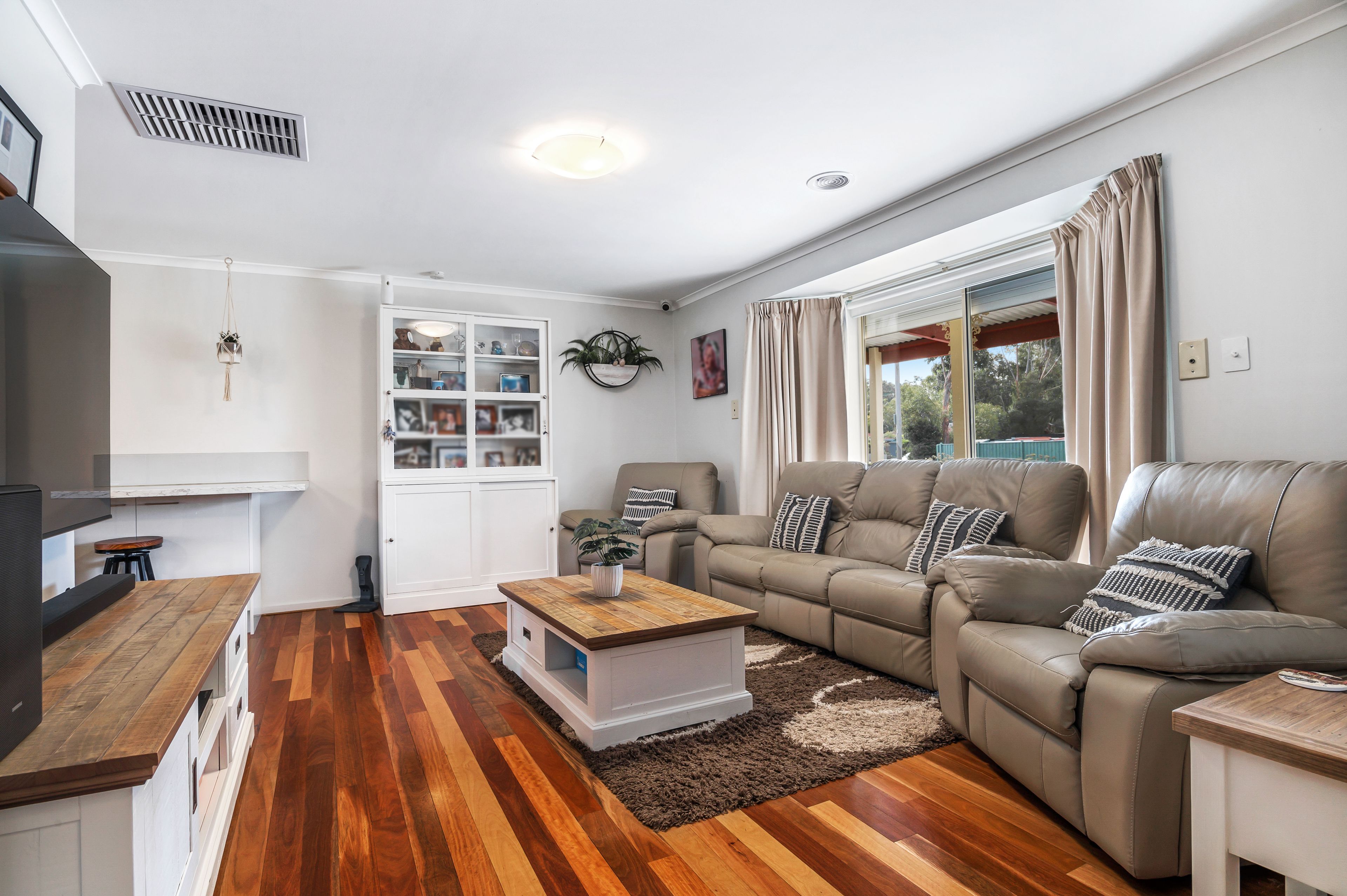 2 Collier Road, Kilsyth South, VIC 3137 Sold House Ray White