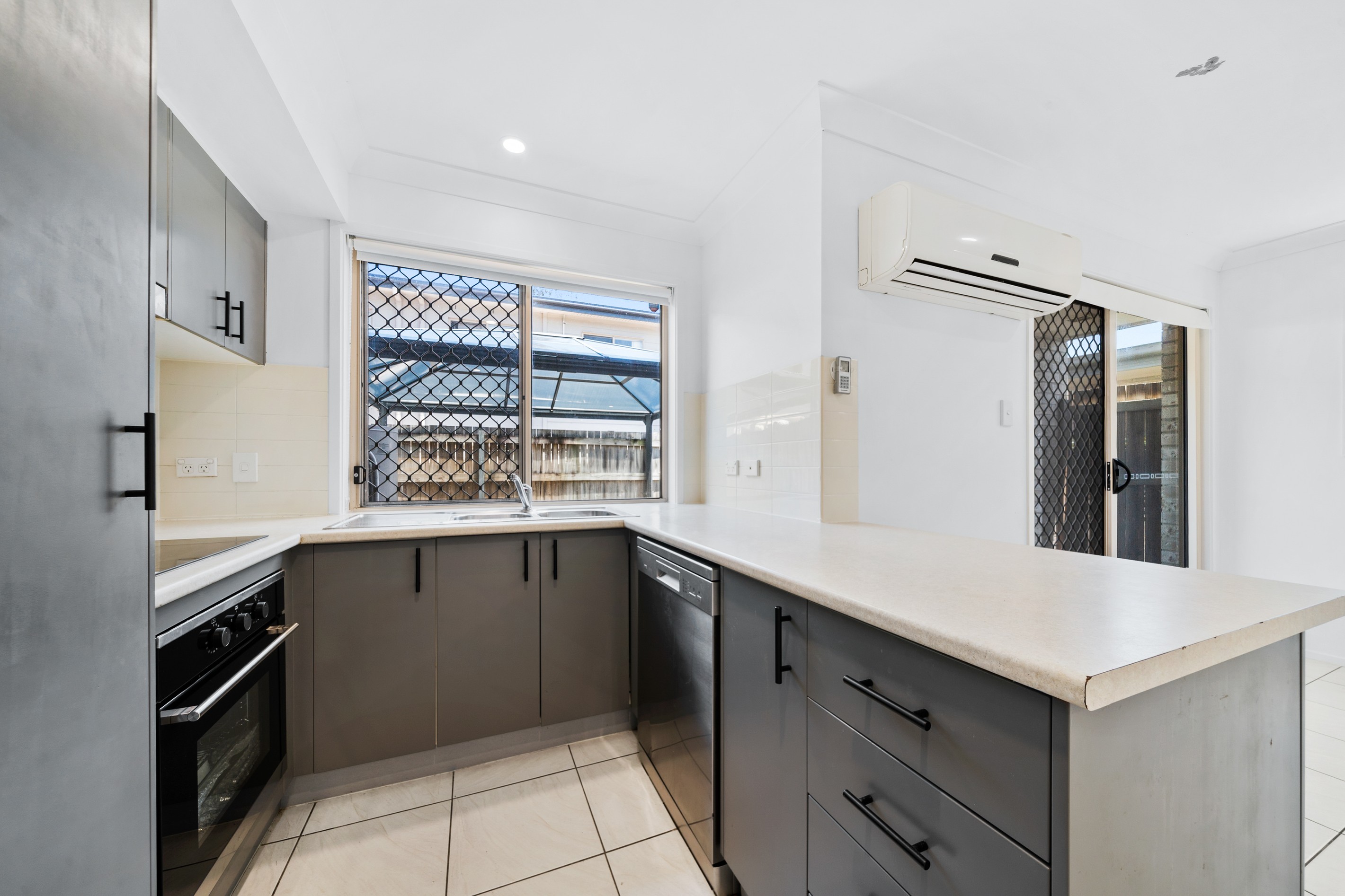 34/172-180 Fryar Road, Eagleby, QLD 4207