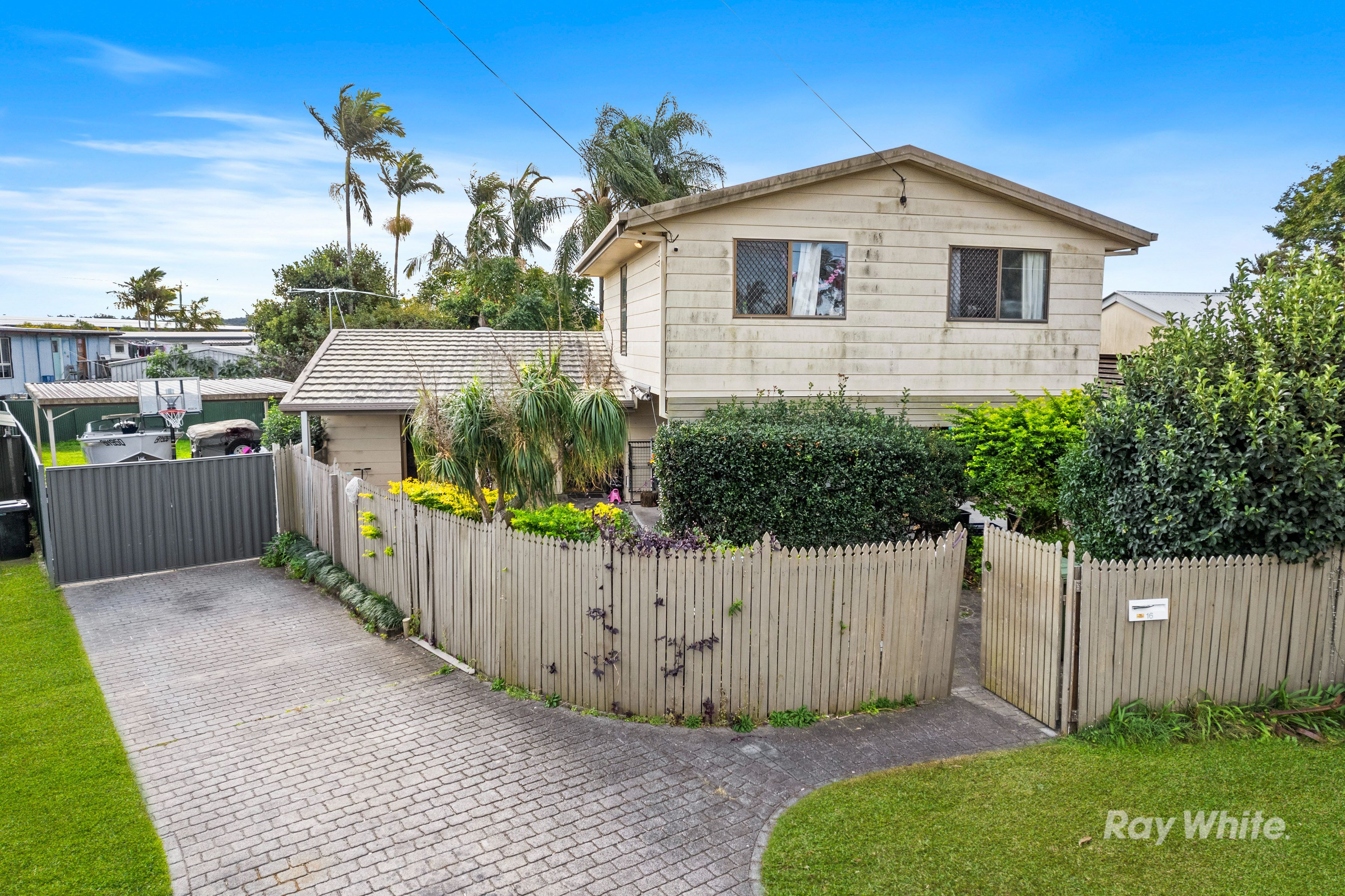 16 Carbeen Court, Logan Central, QLD 4114