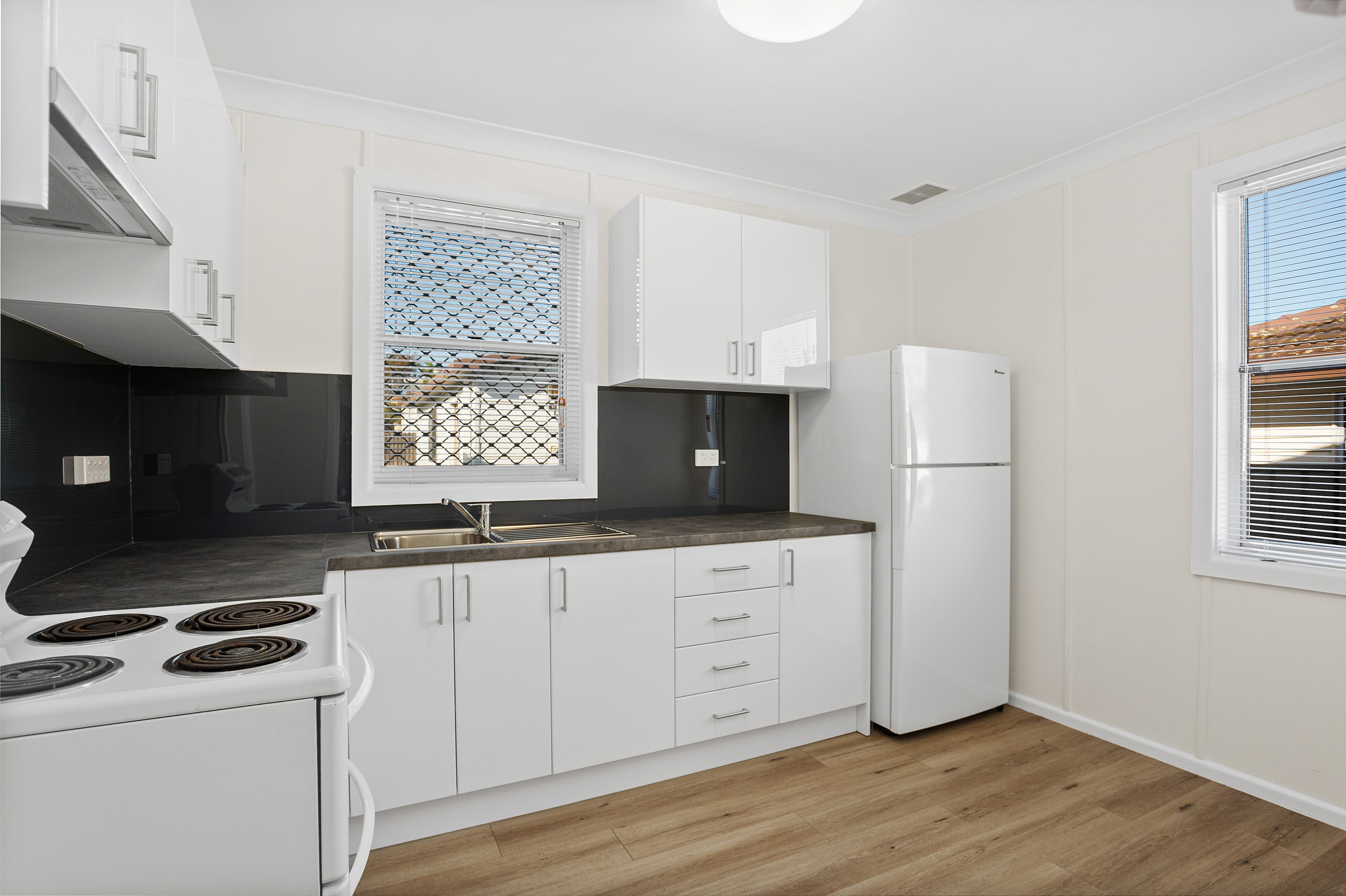 62 Queen Street, Lake Illawarra, NSW 2528