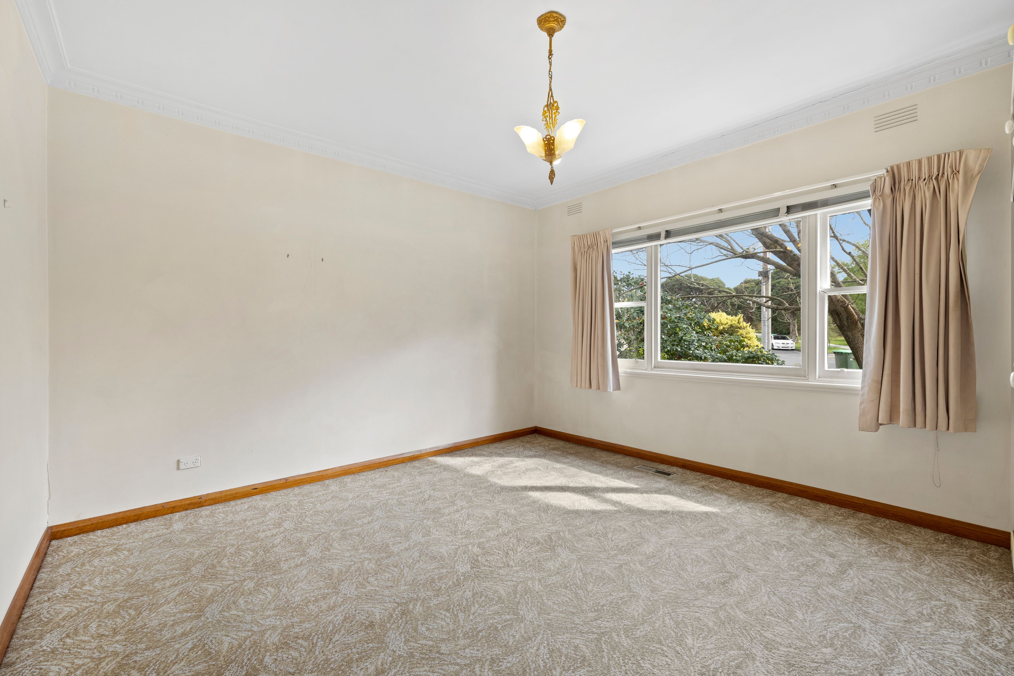 15 Belle Vue Avenue — photo 5 of 7