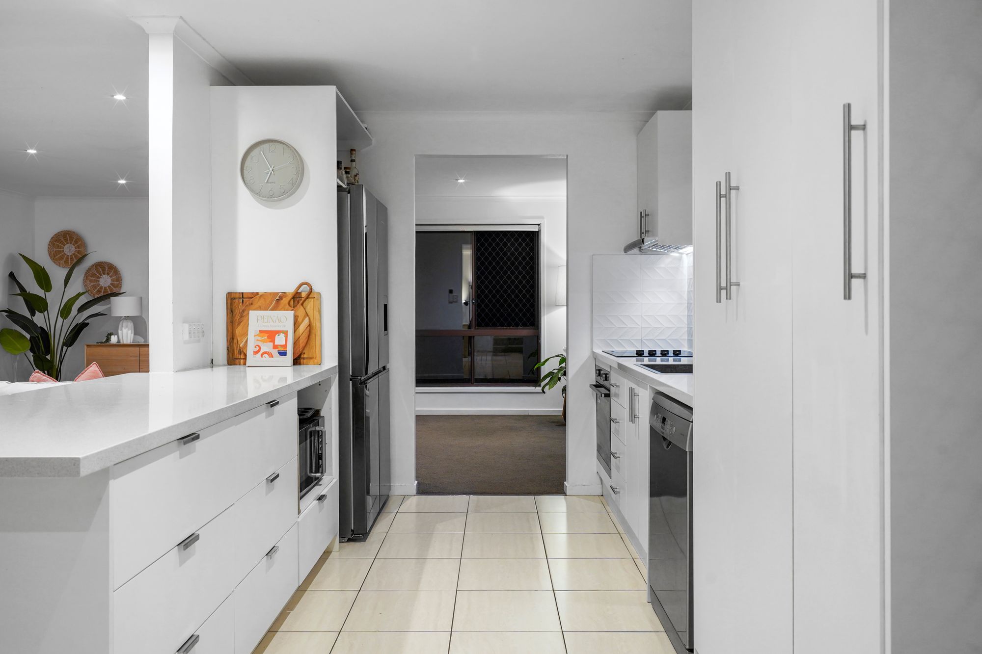 8 Leanne Court — photo 9 of 26