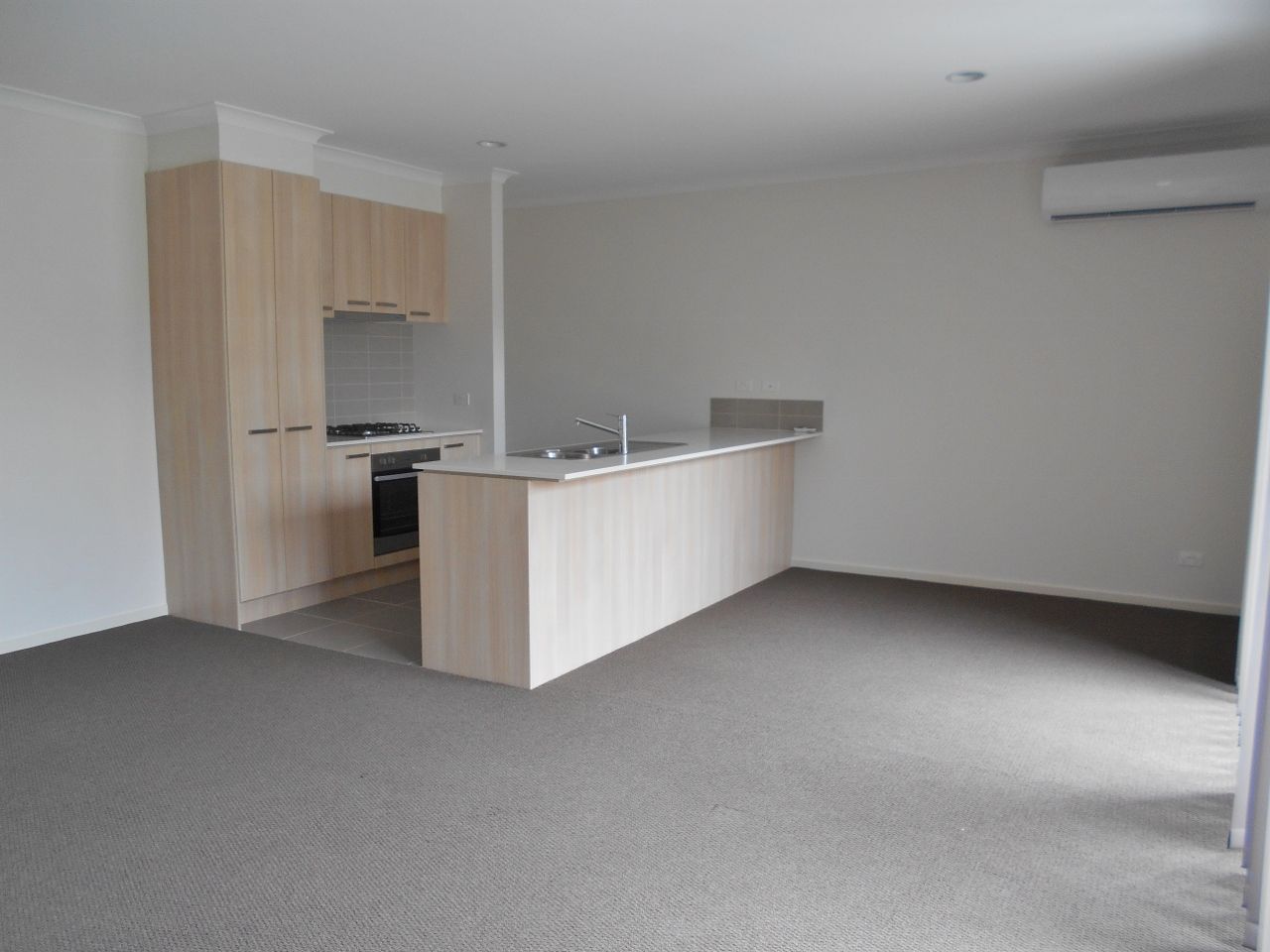 6 Kosciuszko Circuit, Clyde, VIC 3978