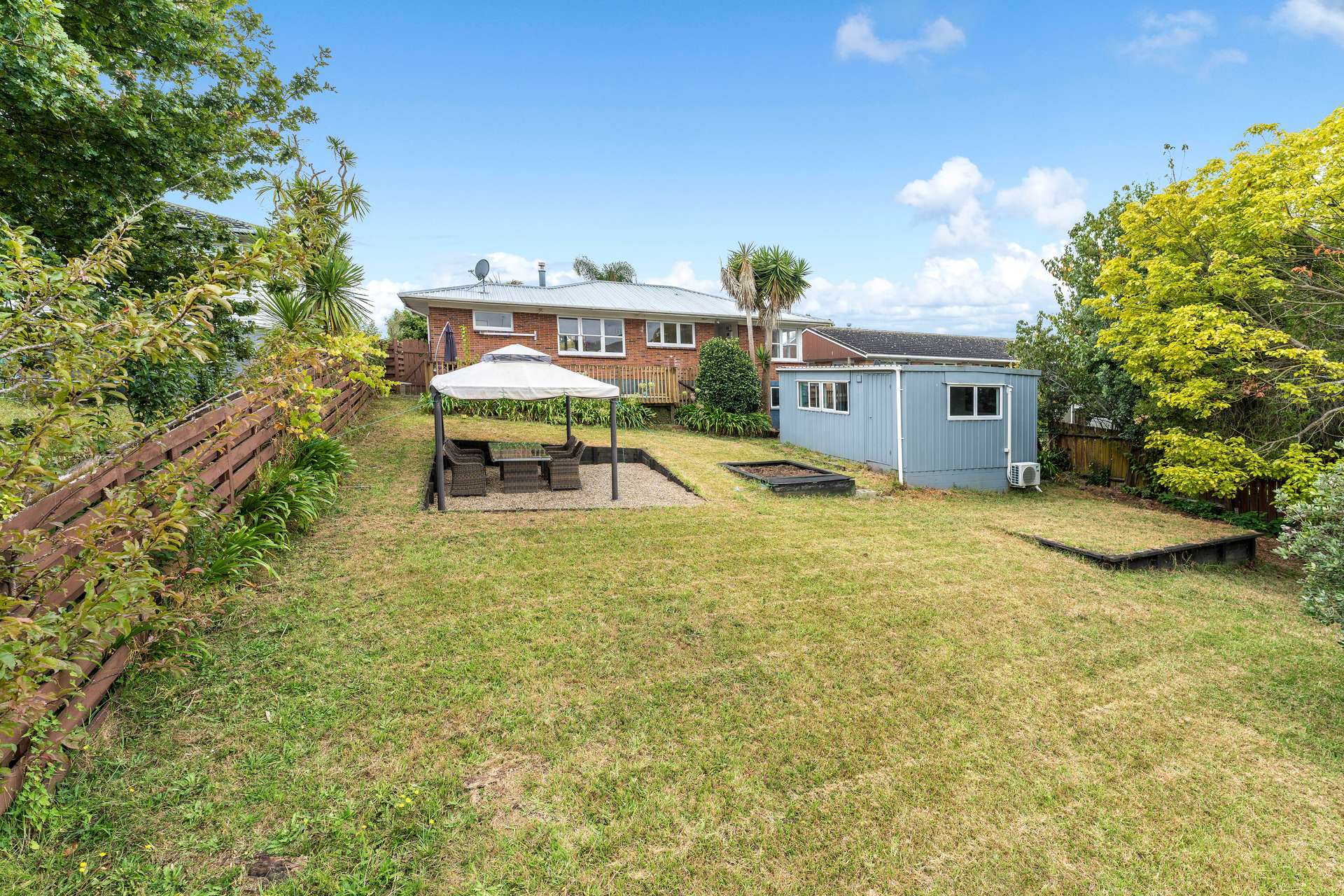 8 Pegler Drive photo 1